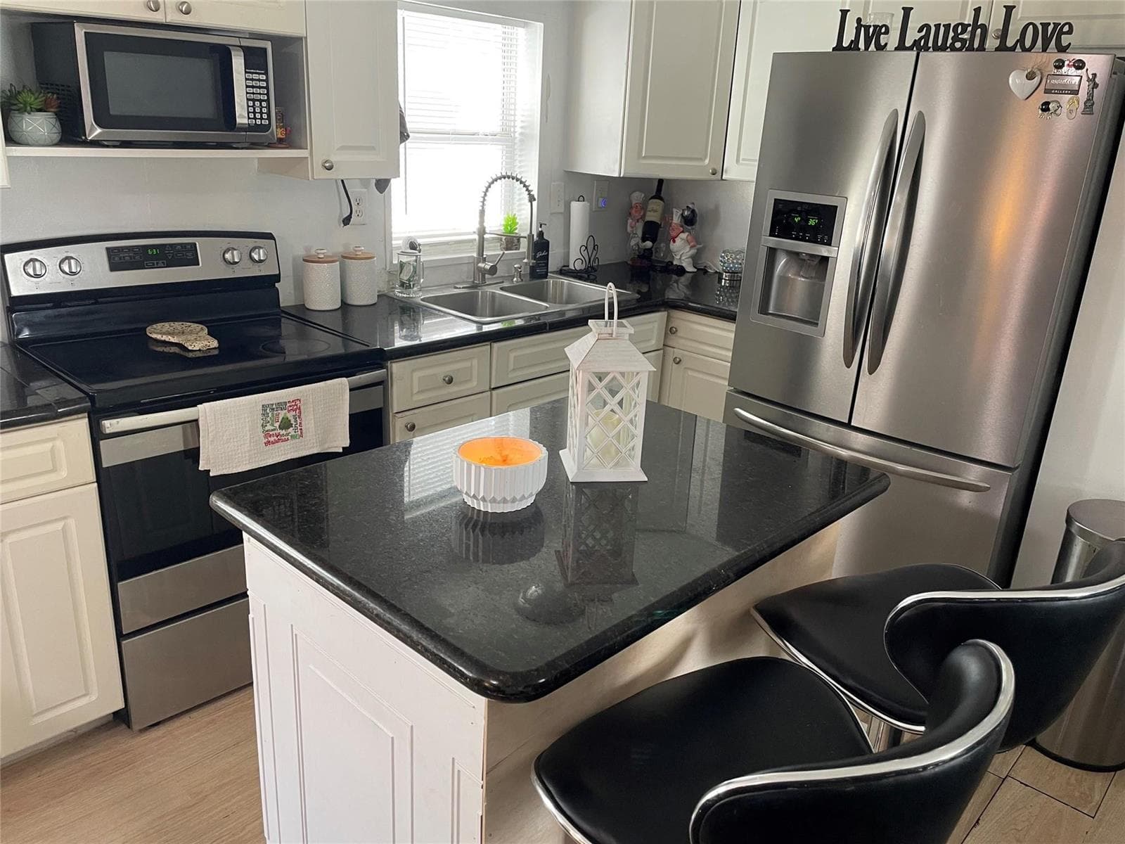 8670 SW 18th Court, Davie, FL 33324 — zdjęcie 5