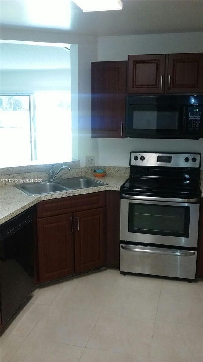 3441 NW 44th St # 106, Oakland Park, FL 33309 — zdjęcie 5