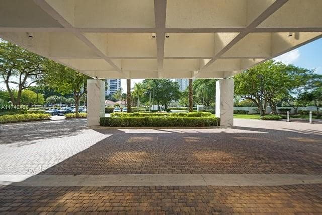 3300 NE 192nd St # 111, Aventura, FL 33180 — zdjęcie 5