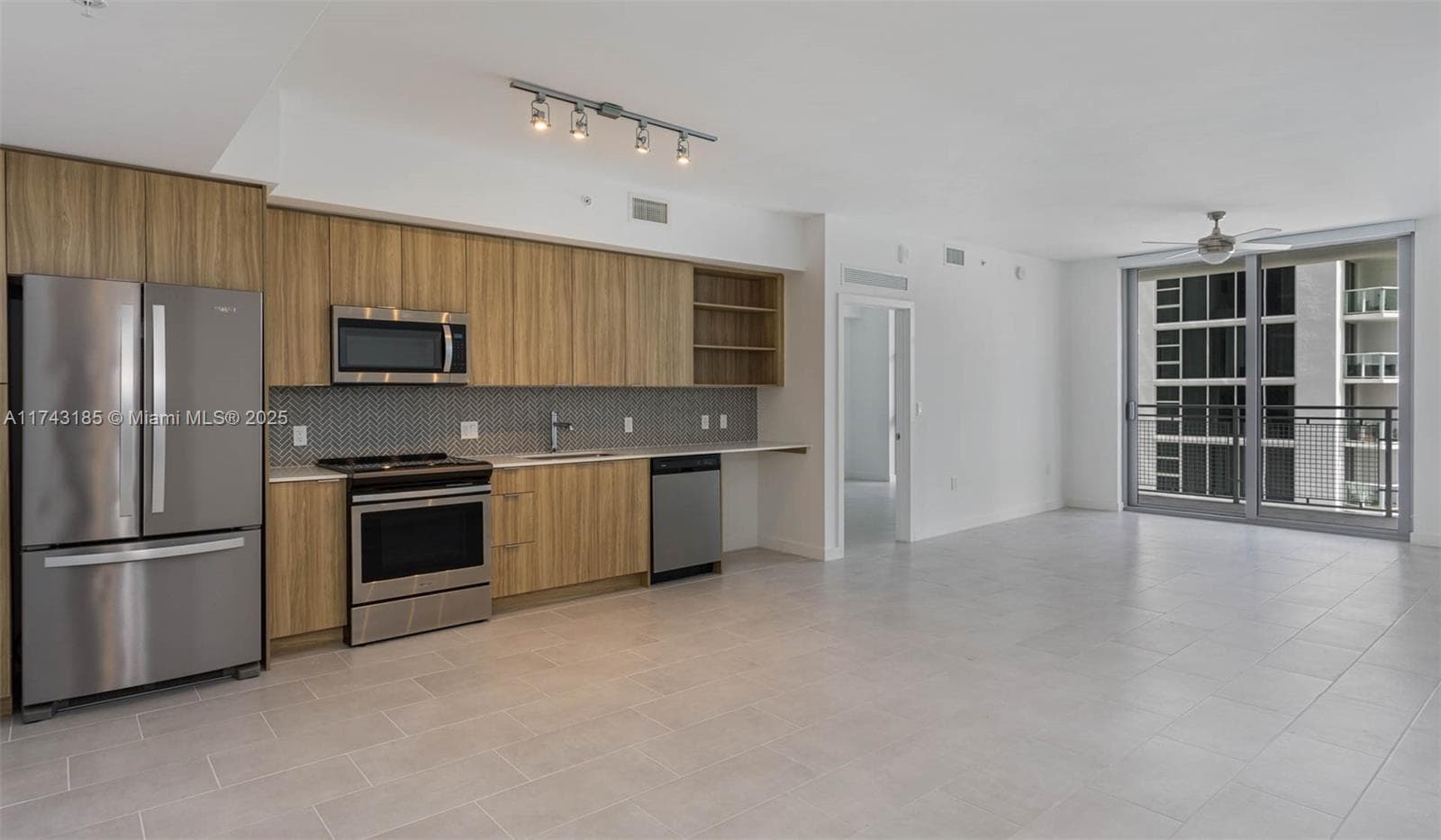 2150 N Bayshore Dr # 1105, Miami, FL 33137 — zdjęcie 4