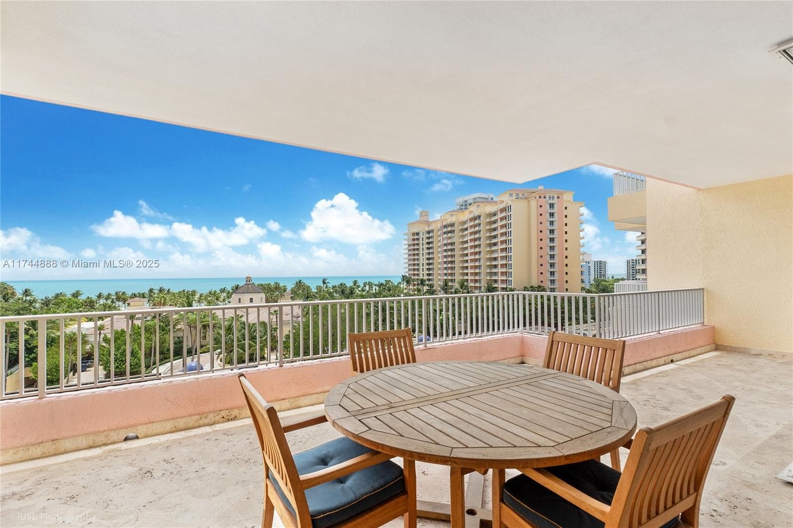 785 Crandon Blvd # 705/805, Key Biscayne, FL 33149
