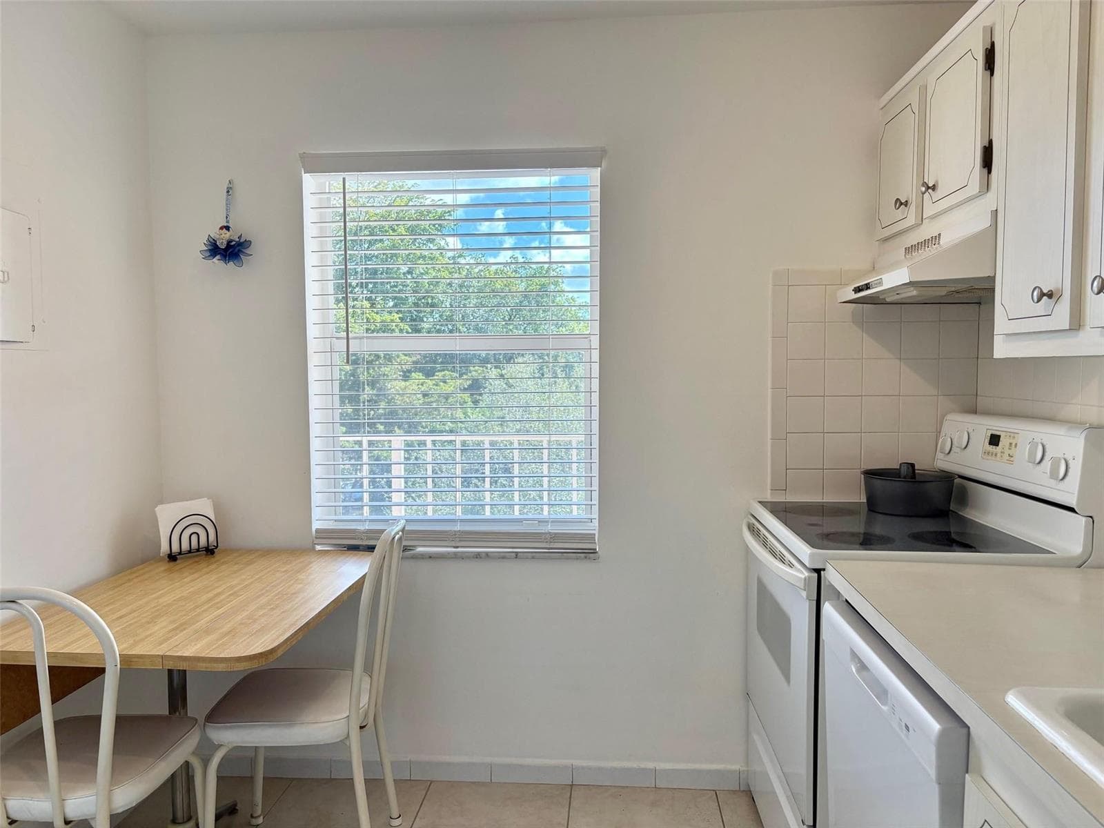 1055 Country Club Drive # 404, Margate, FL 33063 — zdjęcie 3