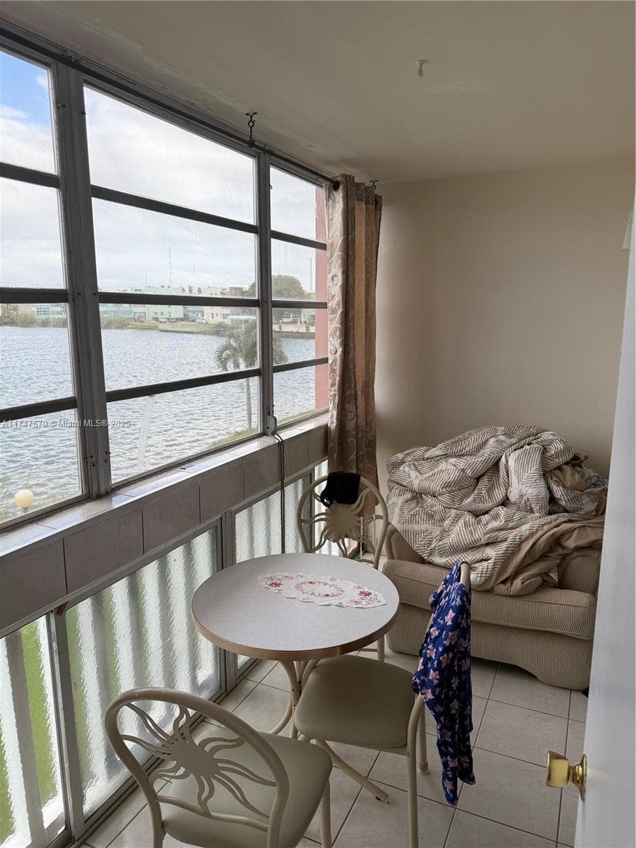 18555 NE 14th Ave # 618, Miami, FL 33179 — zdjęcie 2