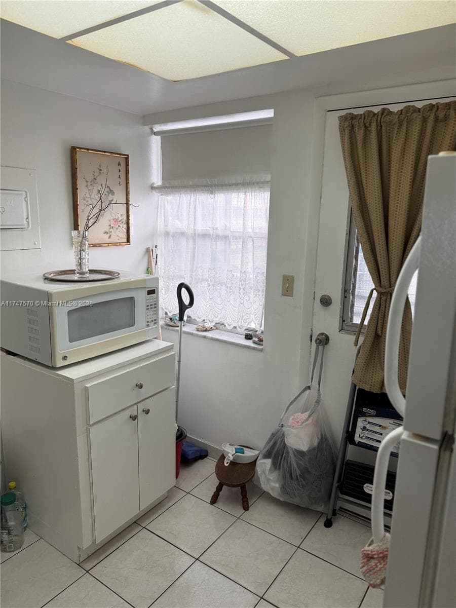18555 NE 14th Ave # 618, Miami, FL 33179 — zdjęcie 5