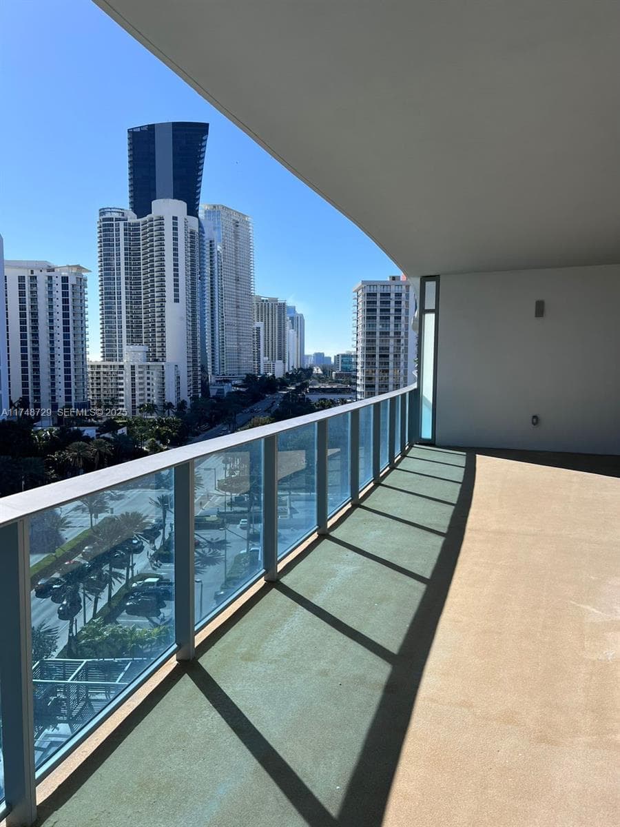 17550 Collins Ave # 1004, Sunny Isles Beach, FL 33160 — zdjęcie 2
