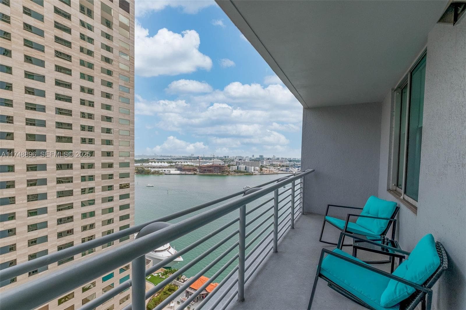 335 S Biscayne Blvd # 2402, Miami, FL 33131 — zdjęcie 4