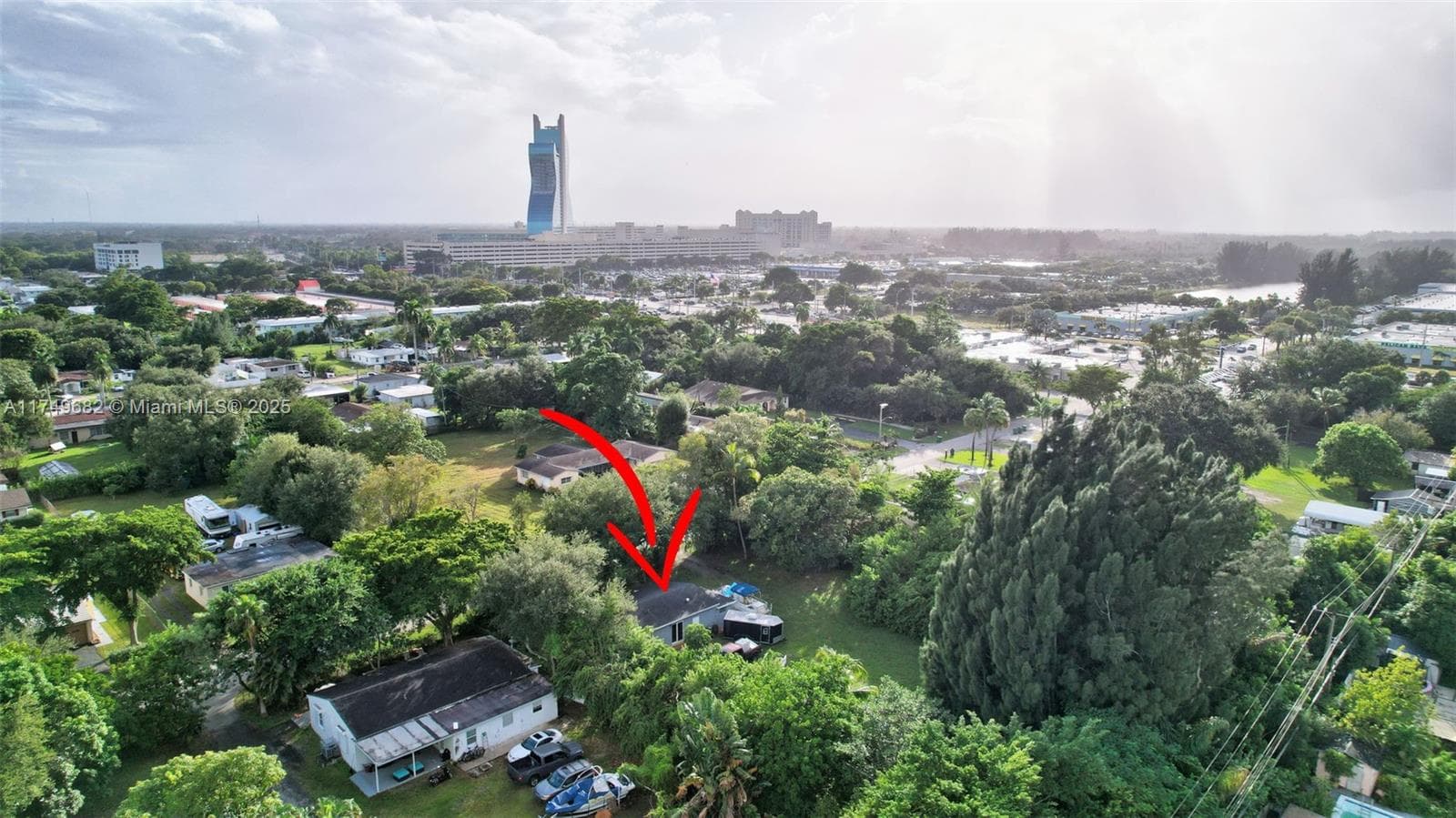 4381 SW 51st St, Dania Beach, FL 33314