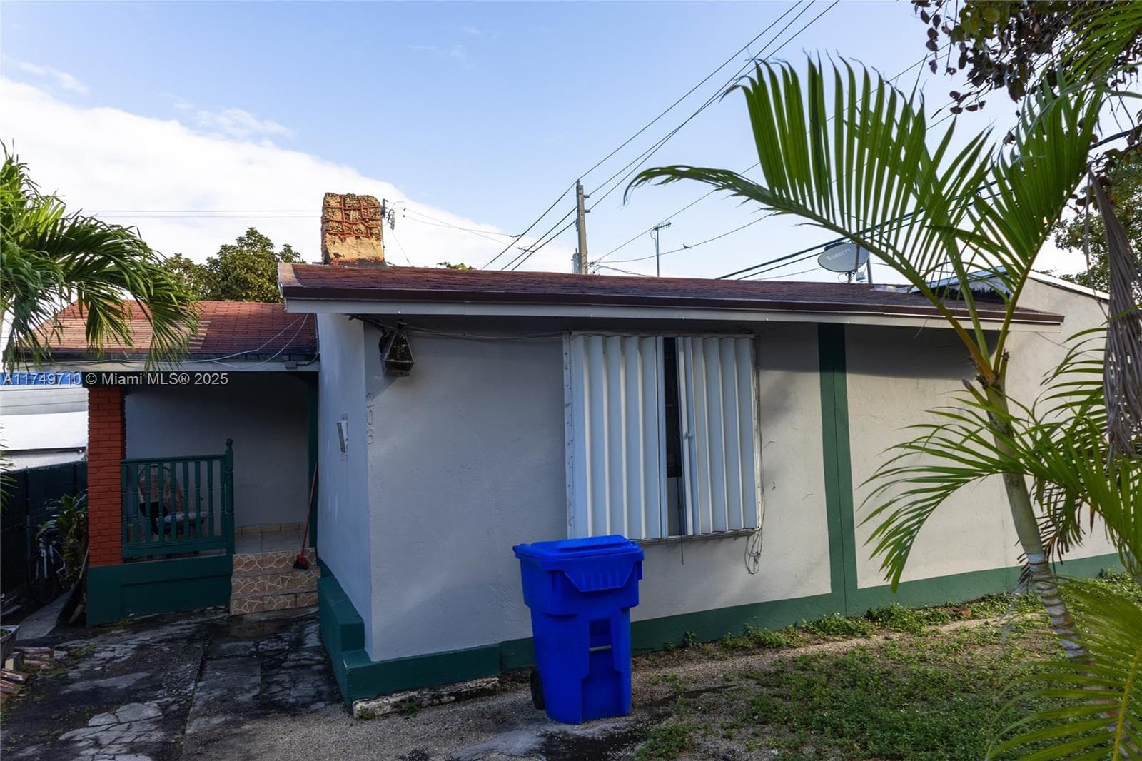 203 NW 35th St, Miami, FL 33127 — zdjęcie 4