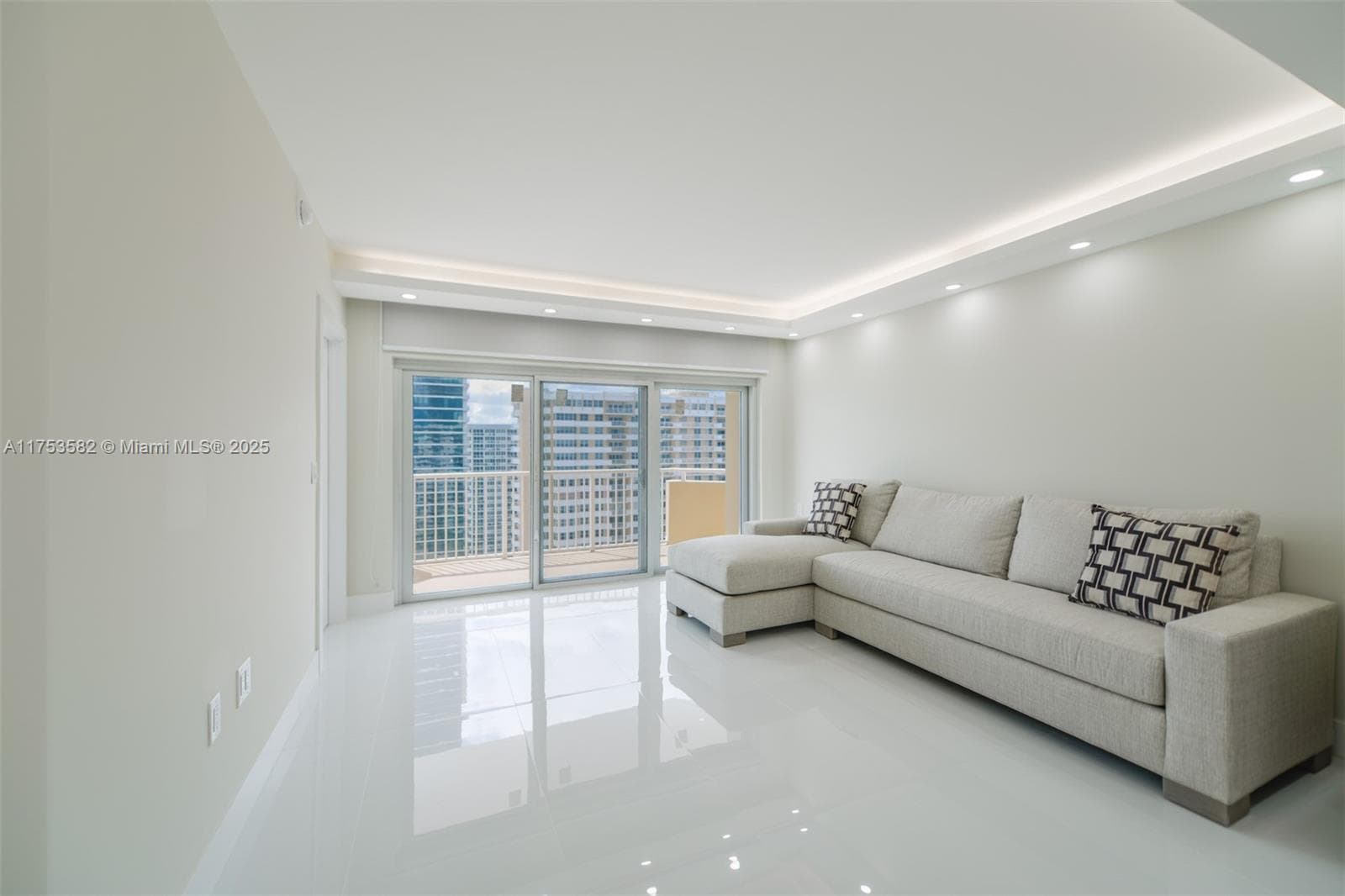 1950 S Ocean Dr # 20L, Hallandale Beach, FL 33009 — zdjęcie 5