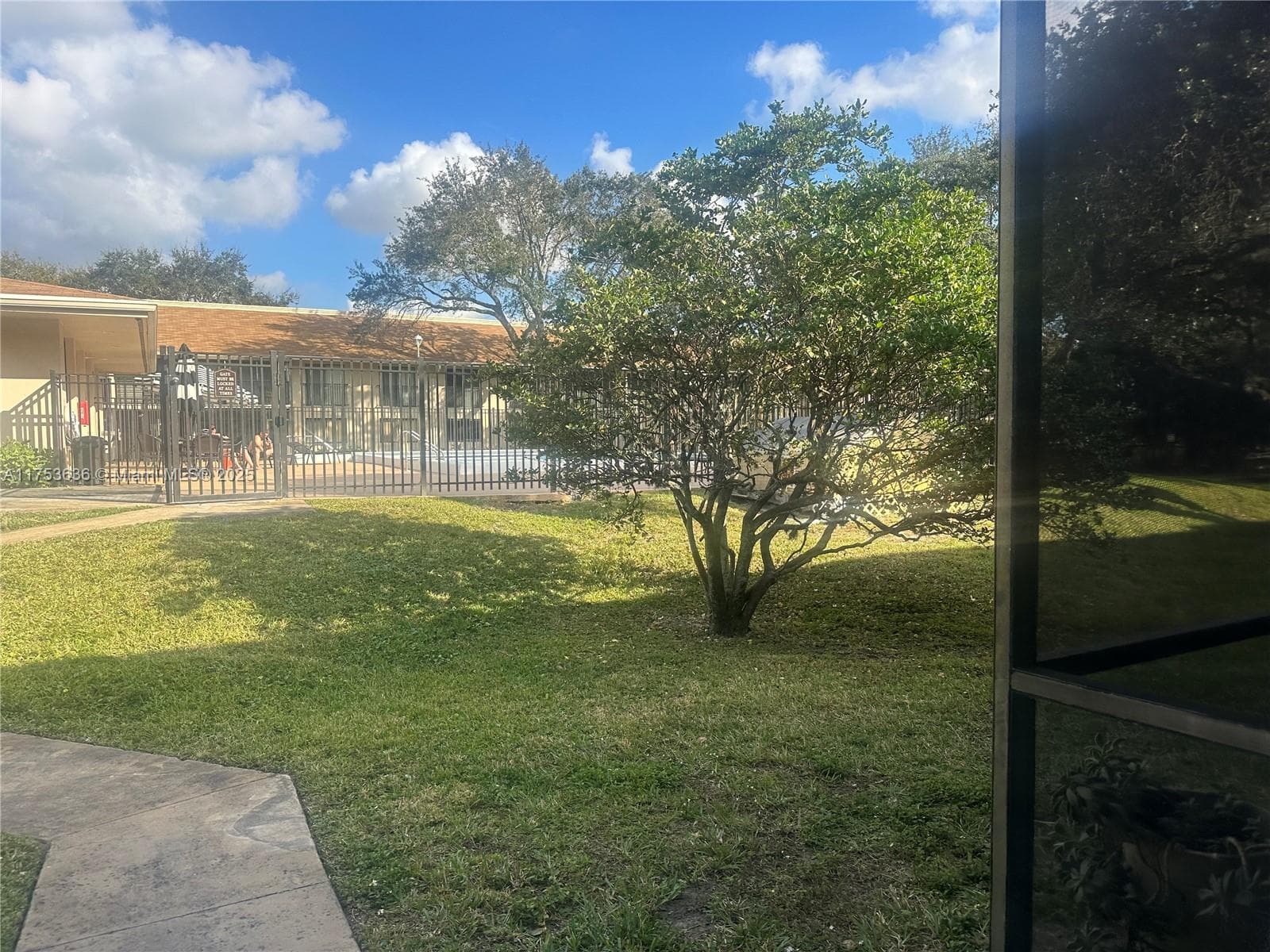 5851 Washington St # 84, Hollywood, FL 33121