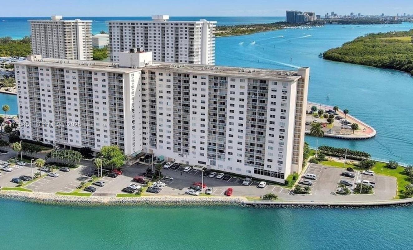 400 Kings Point Dr # 810, Sunny Isles Beach, FL 33160 — zdjęcie 2