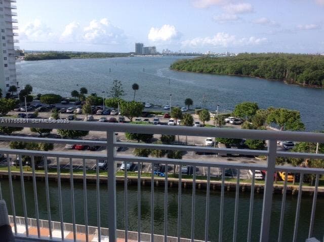 400 Kings Point Dr # 810, Sunny Isles Beach, FL 33160 — zdjęcie 5