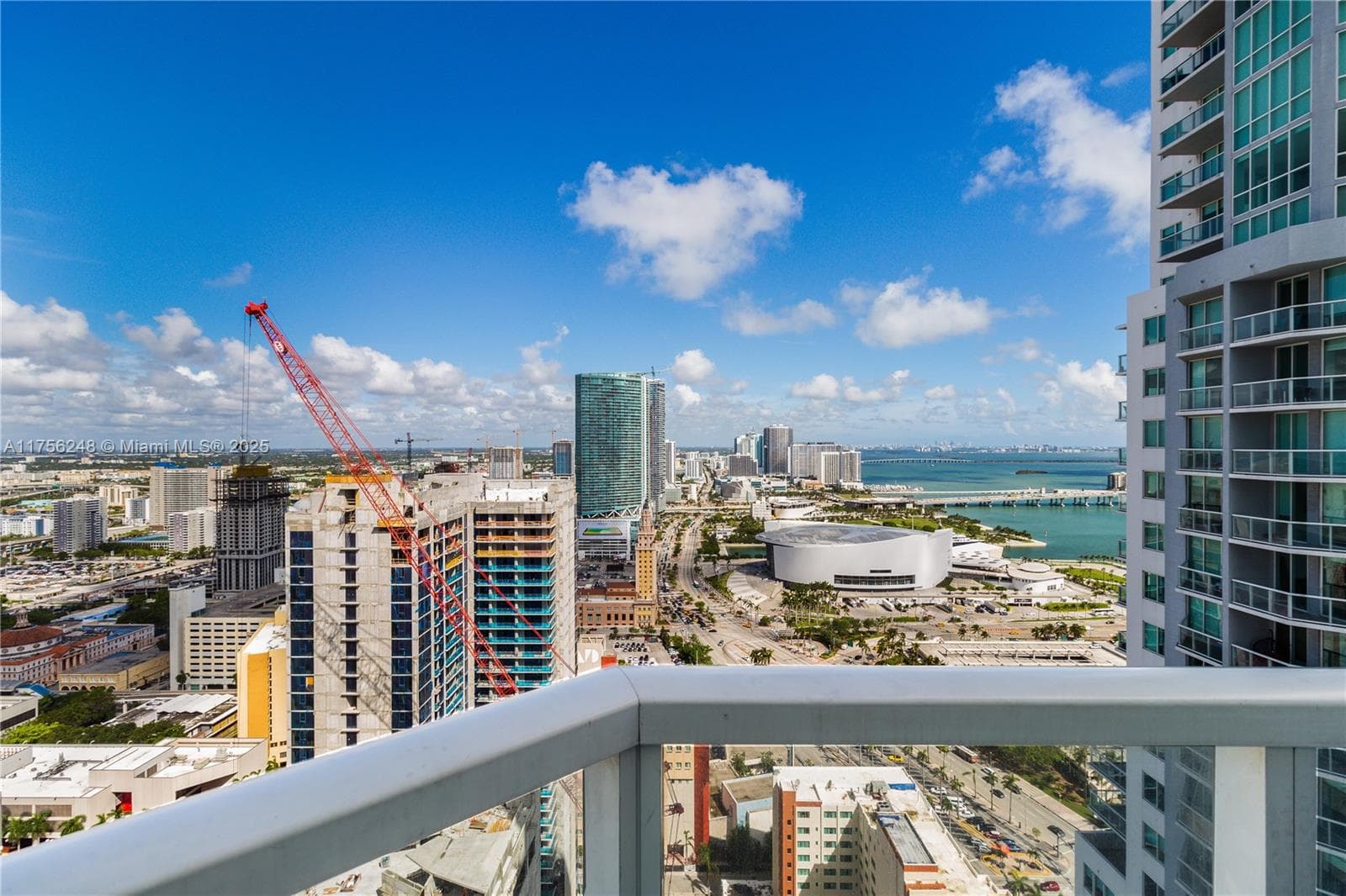 253 NE 2nd St # 3702, Miami, FL 33132 — zdjęcie 2