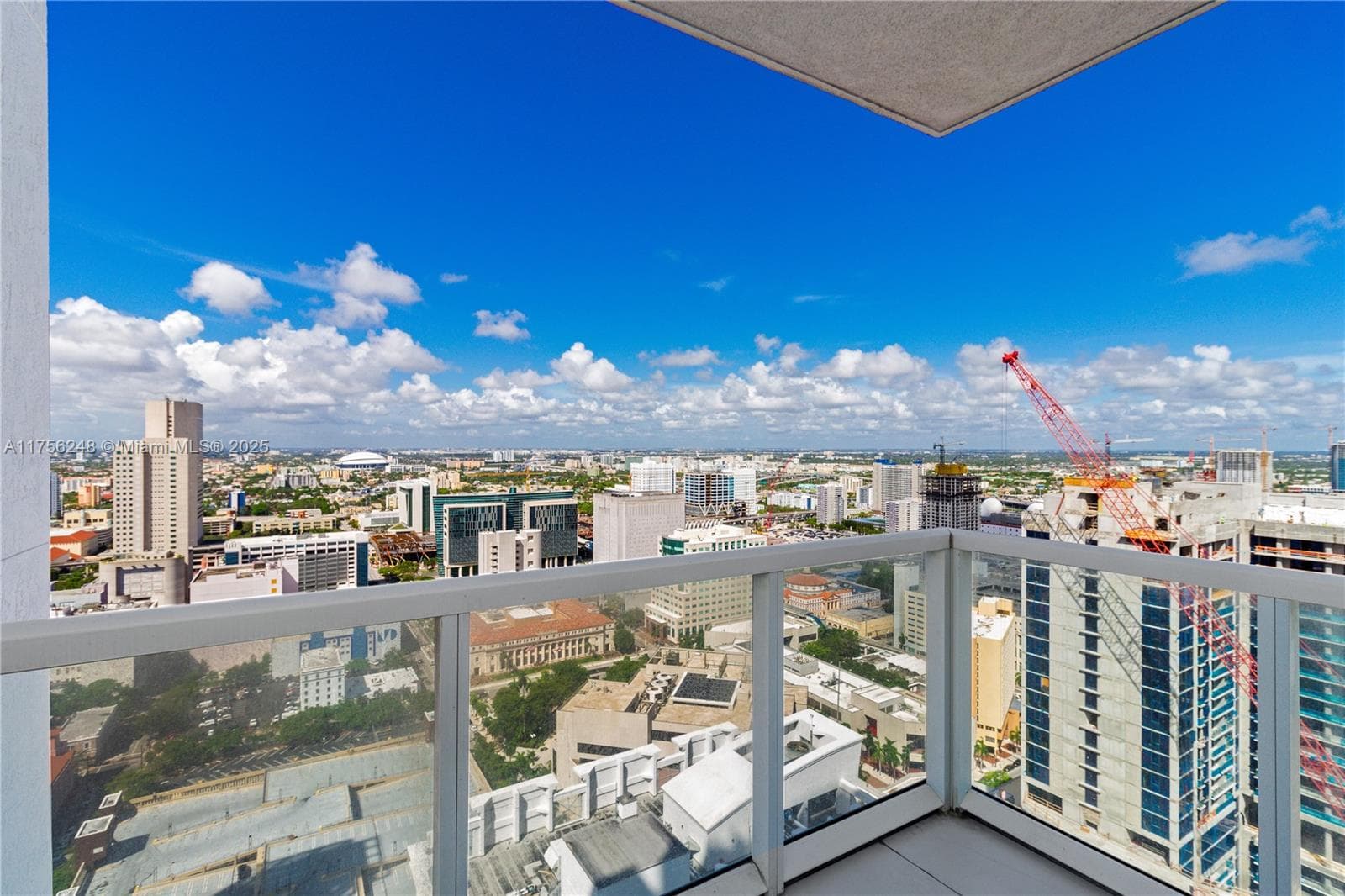 253 NE 2nd St # 3702, Miami, FL 33132 — zdjęcie 3