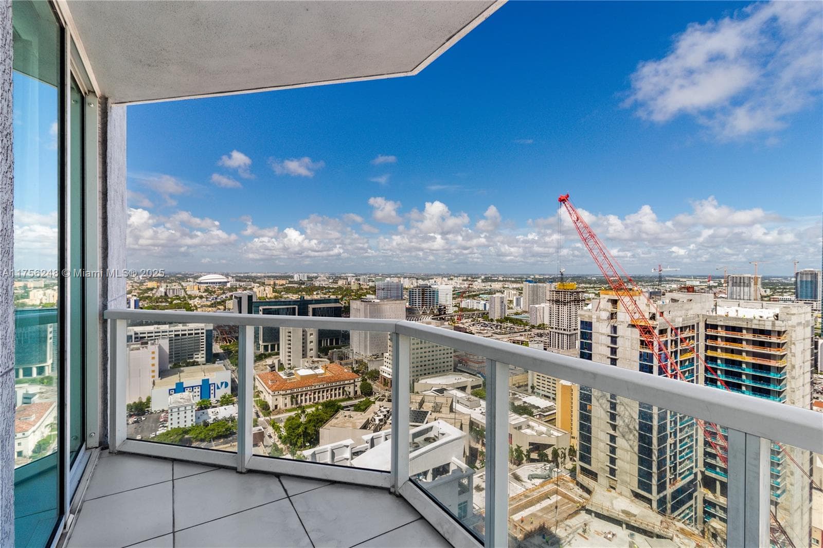 253 NE 2nd St # 3702, Miami, FL 33132 — zdjęcie 4