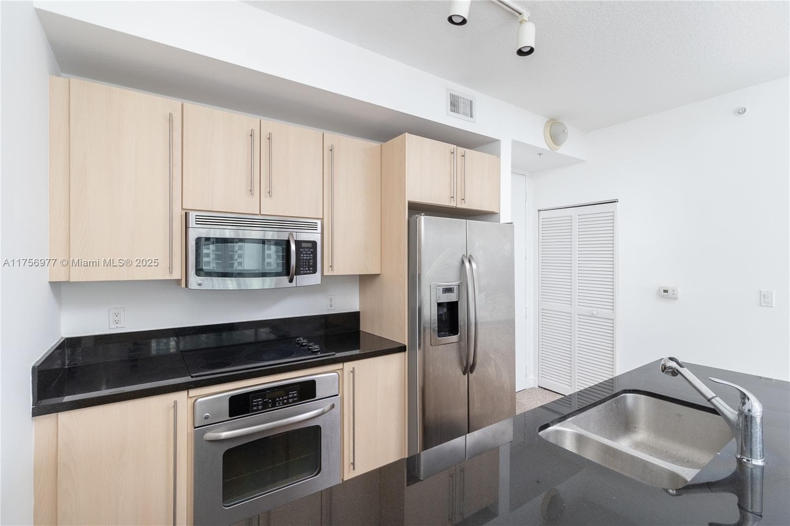 1111 SW 1st Ave # 2423-N, Miami, FL 33130 — zdjęcie 4