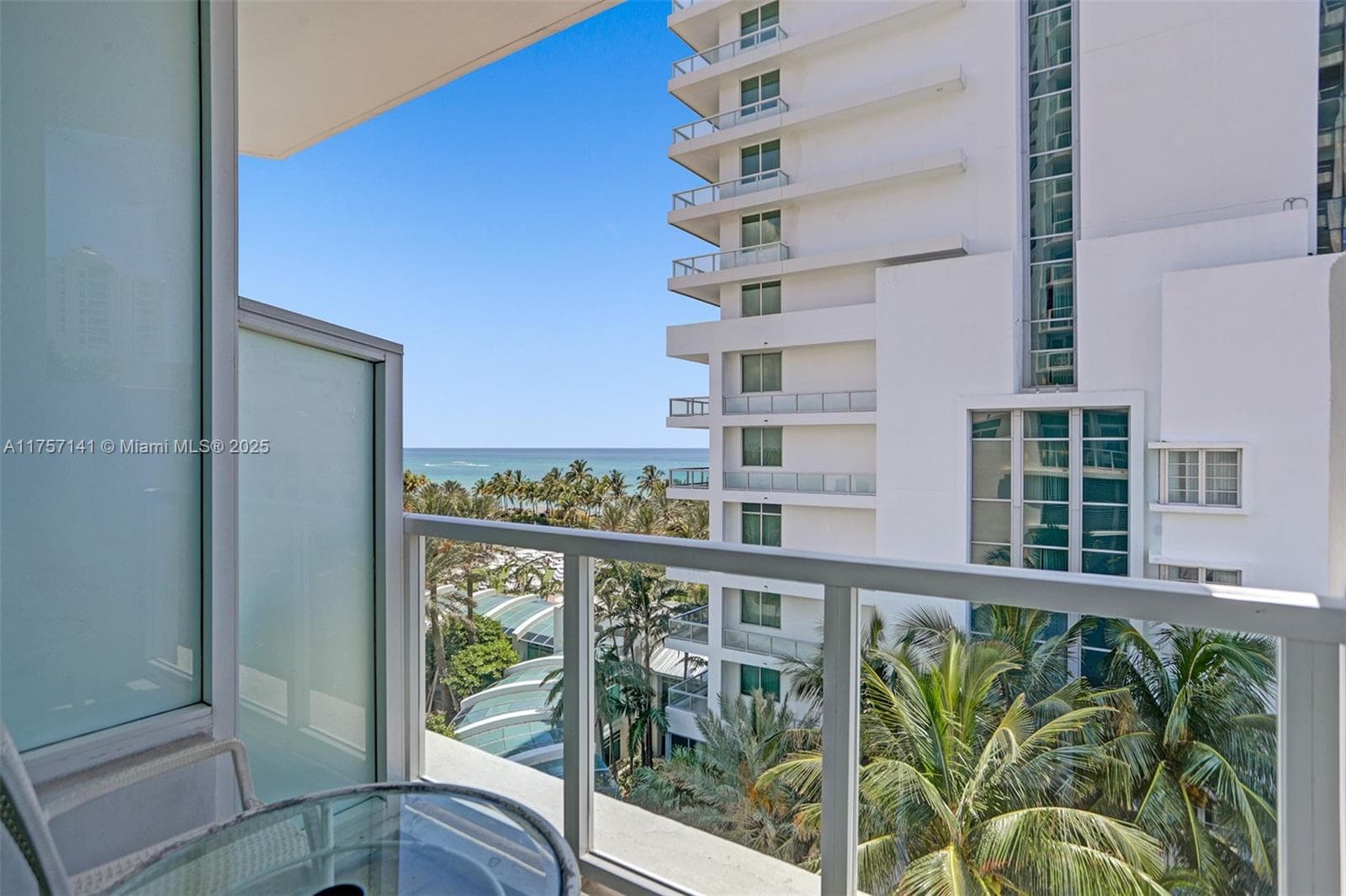 4401 Collins Ave # 702/704, Miami Beach, FL 33140 — zdjęcie 5