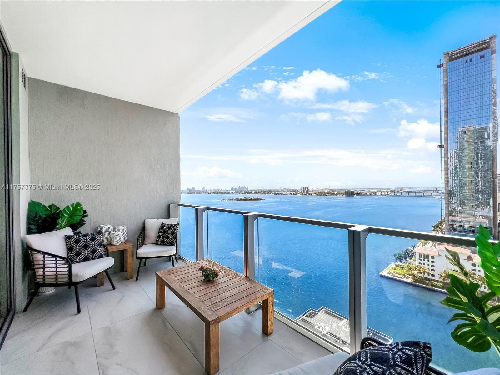2900 NE 7th Ave # 2008, Miami, FL 33137