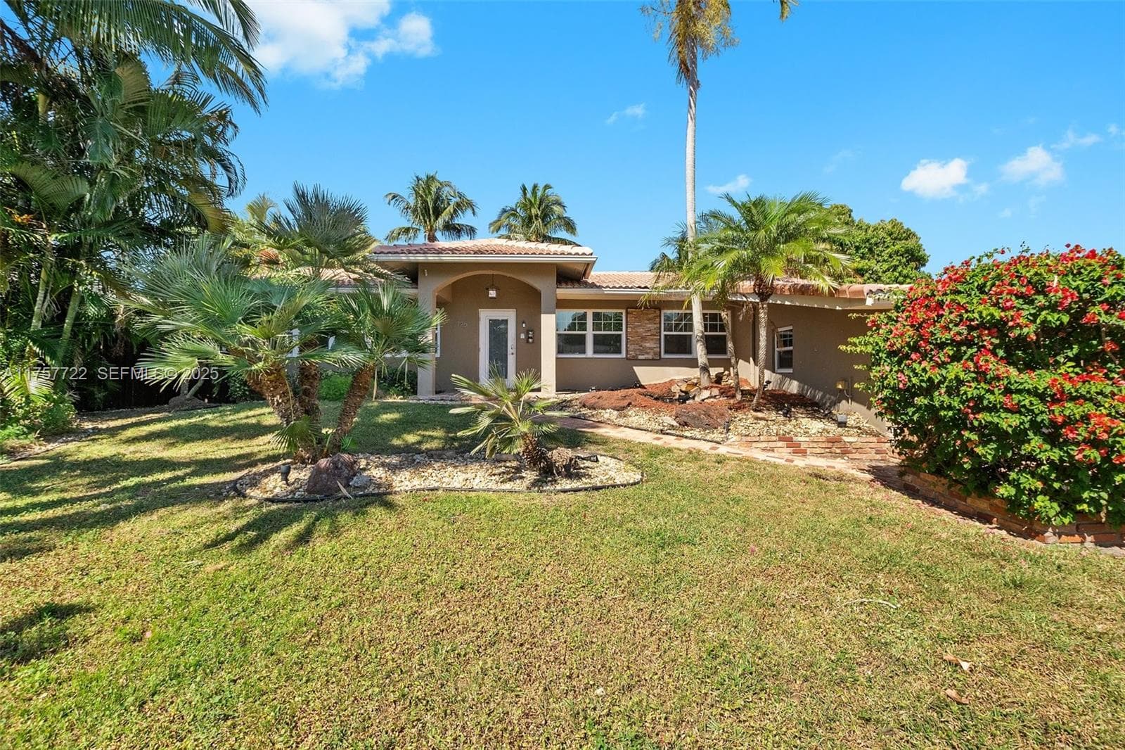 2725 NE 21st Ave, Fort Lauderdale, FL 33306 — zdjęcie 4