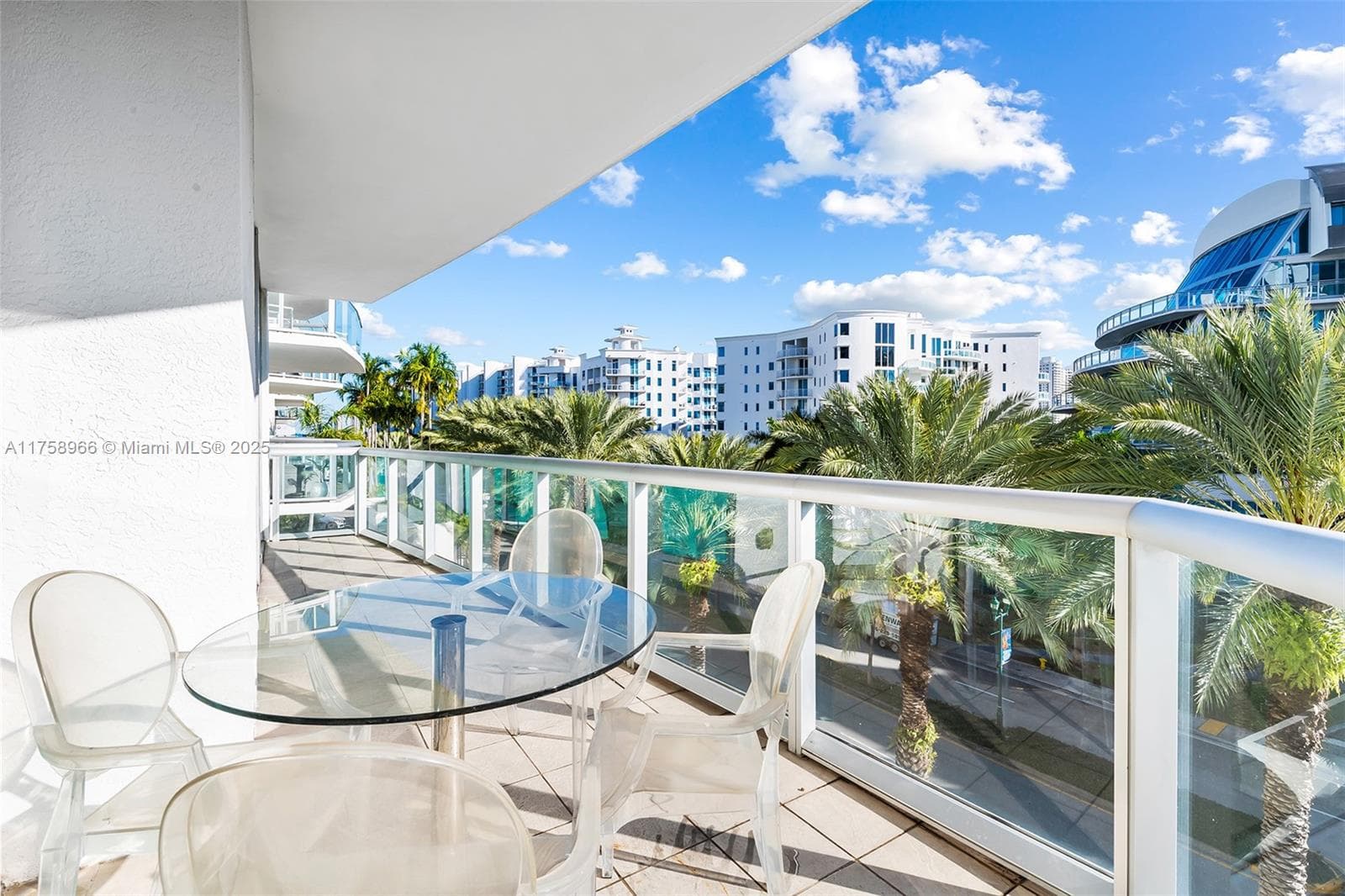 3131 NE 188th St # 1-508, Aventura, FL 33180 — zdjęcie 4