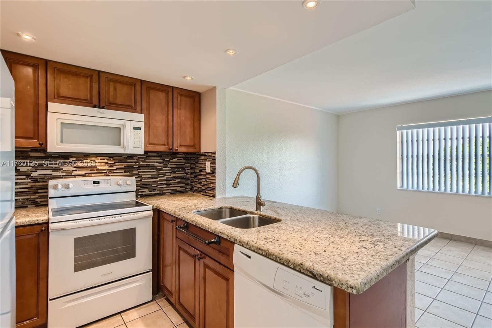 1855 Plunkett St # 406, Hollywood, FL 33020 — zdjęcie 2