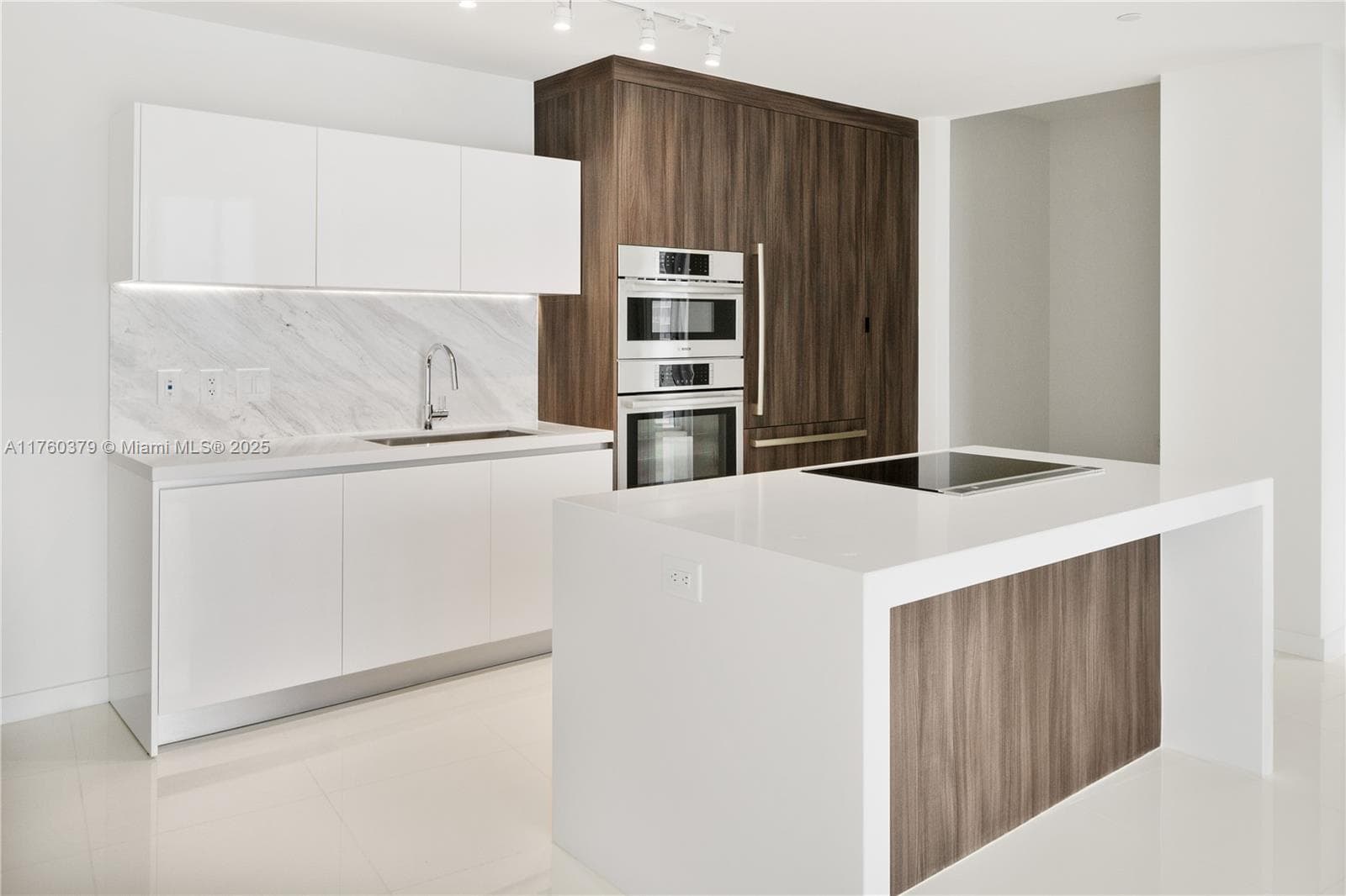 851 NE 1st Ave # 4203, Miami, FL 33132 — zdjęcie 2