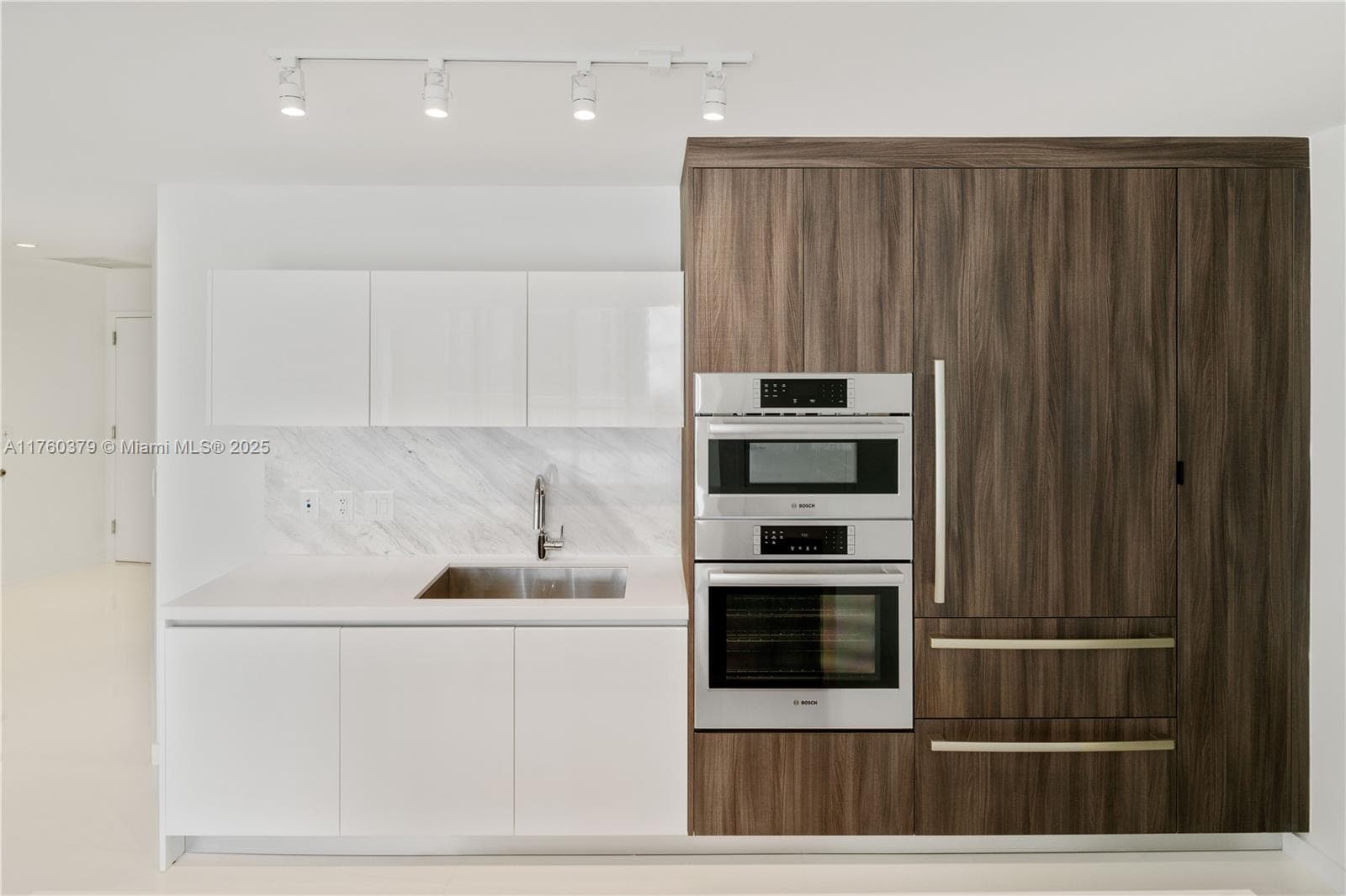 851 NE 1st Ave # 4203, Miami, FL 33132 — zdjęcie 3