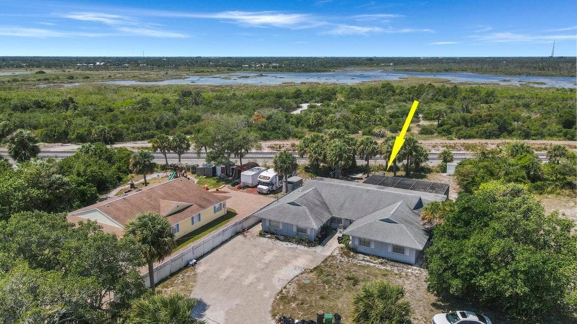 11099 Ridge Avenue, Fort Pierce, FL 34982 — zdjęcie 2