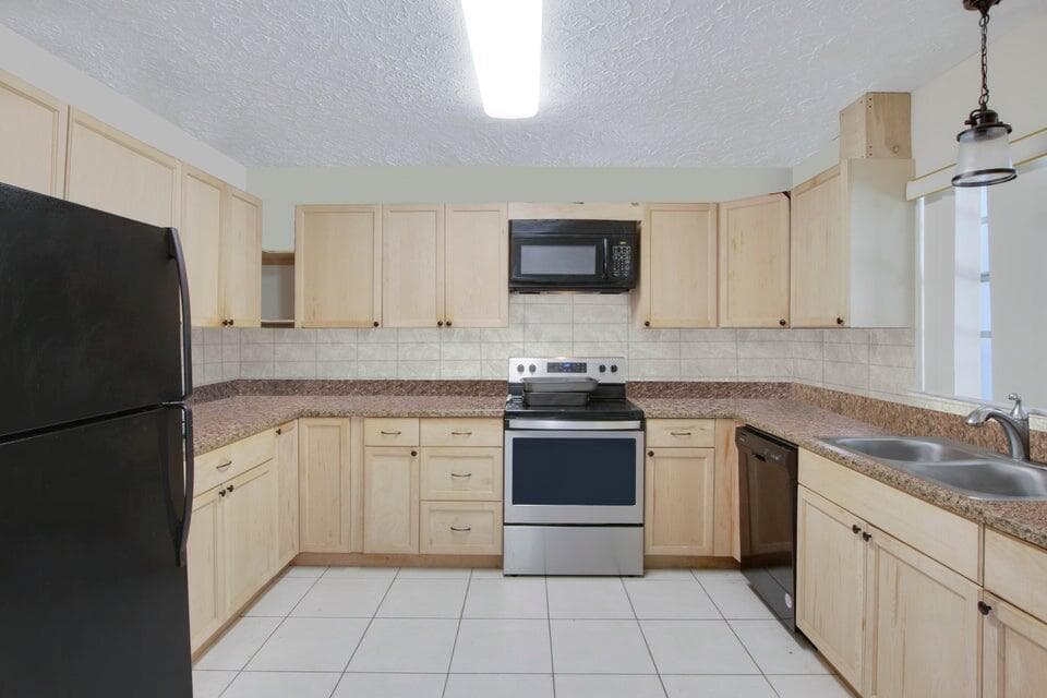 11099 Ridge Avenue, Fort Pierce, FL 34982 — zdjęcie 5