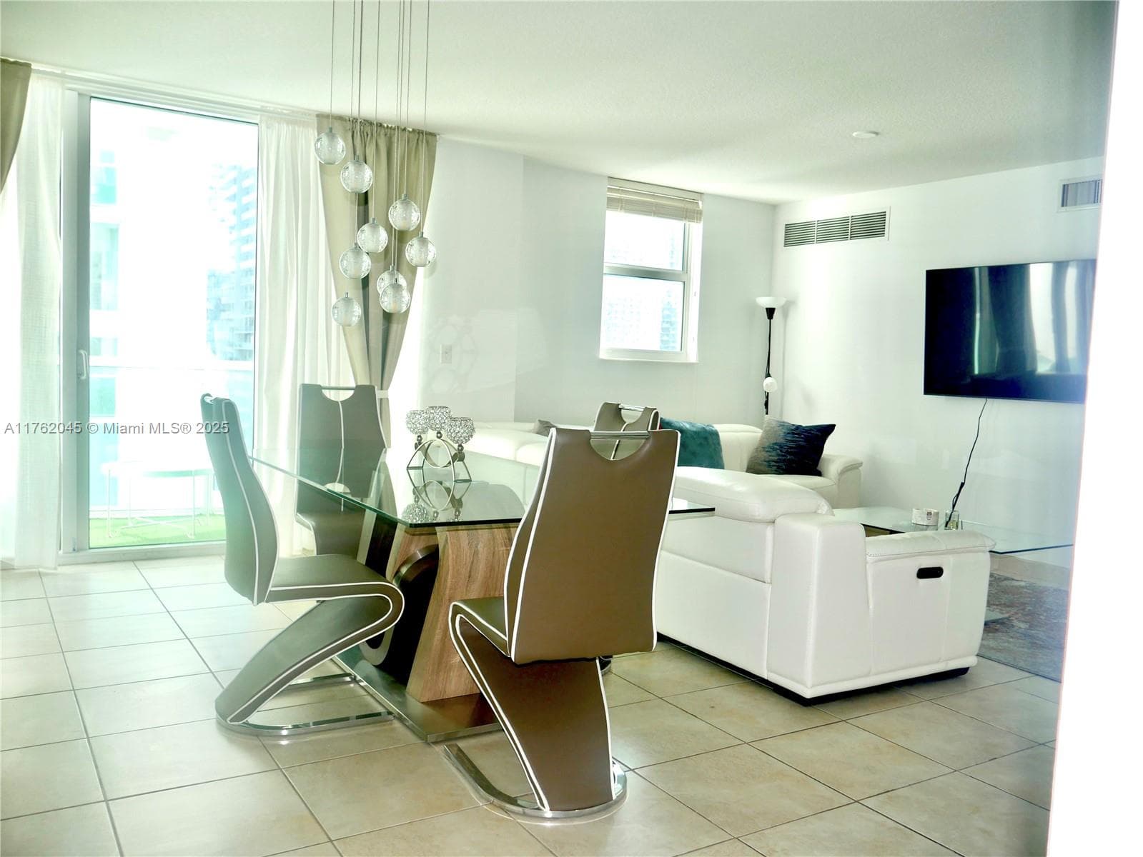 31 SE 5th St # 2611, Miami, FL 33131