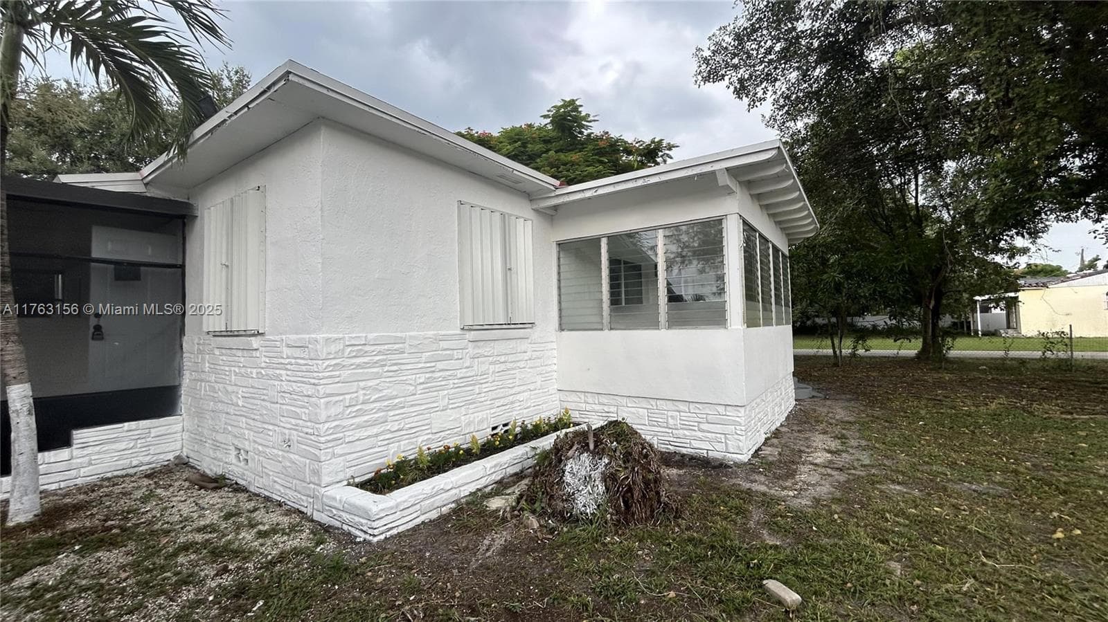 205 Seaman Ave, Opa-Locka, FL 33054 — zdjęcie 3