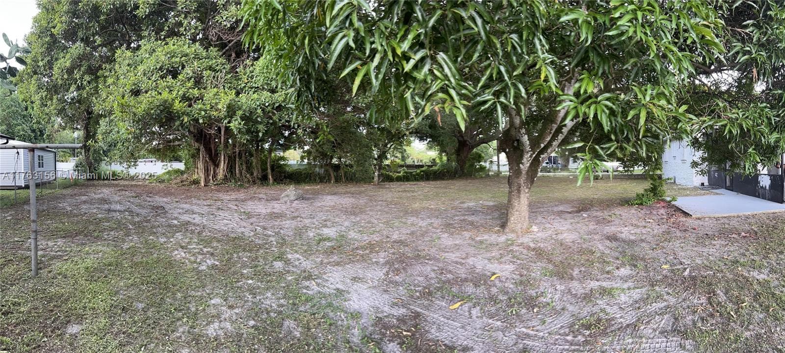 205 Seaman Ave, Opa-Locka, FL 33054 — zdjęcie 4