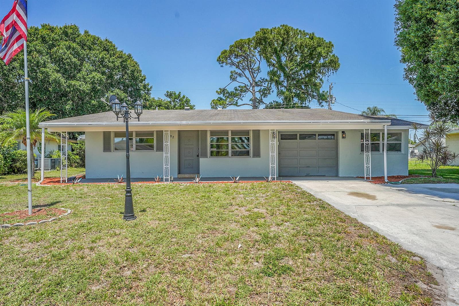 302 W Arbor Avenue, Port St. Lucie, FL 34952 — zdjęcie 2