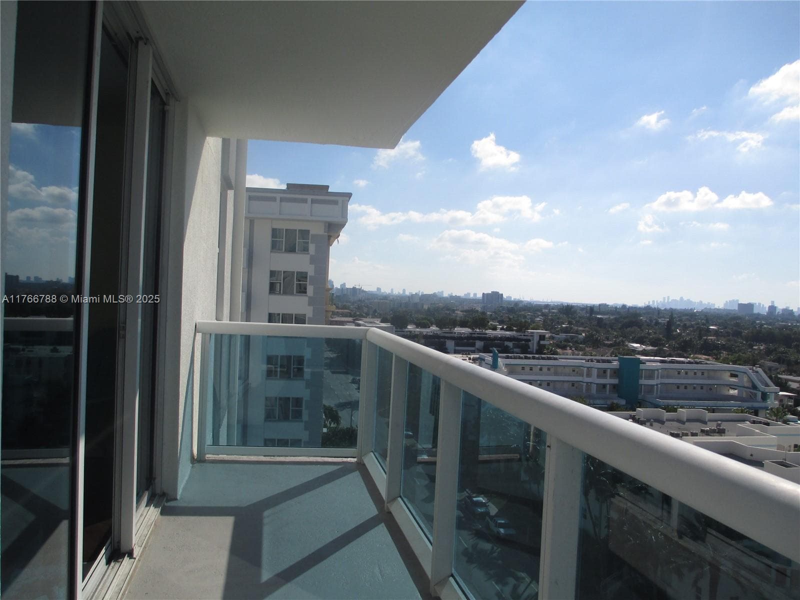 9201 Collins Ave # 1021, Surfside, FL 33154 — zdjęcie 3