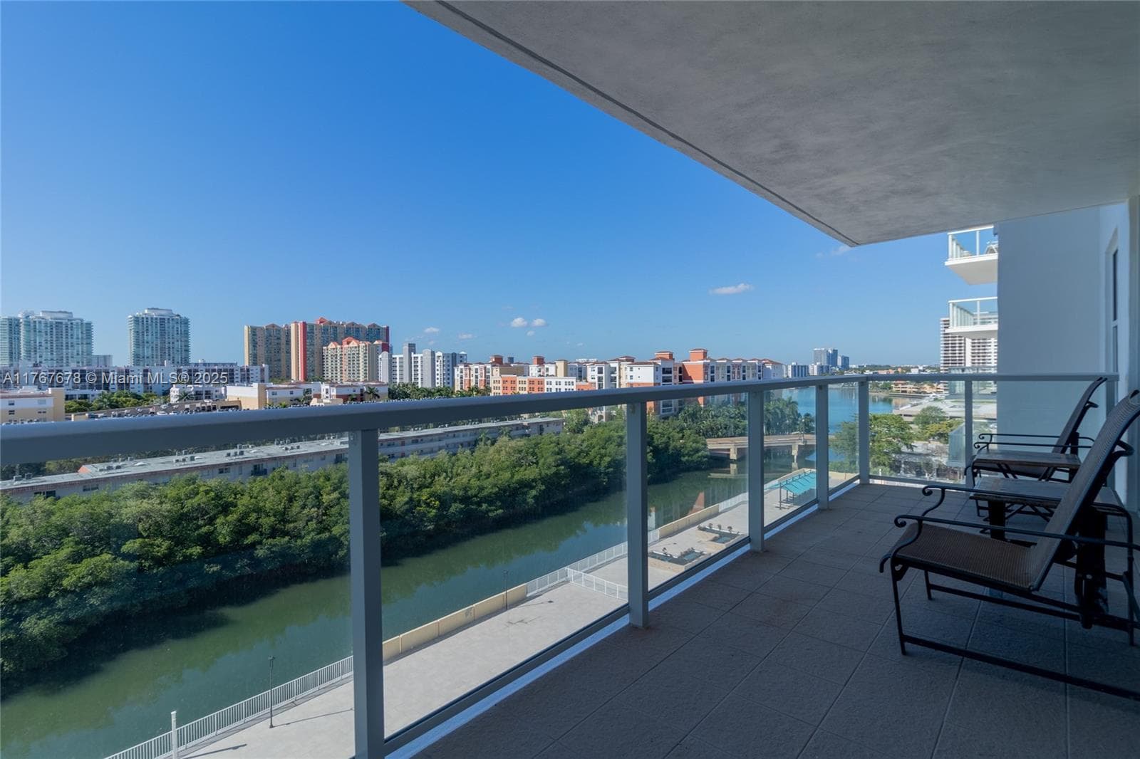 230 174th St # 1015, Sunny Isles Beach, FL 33160