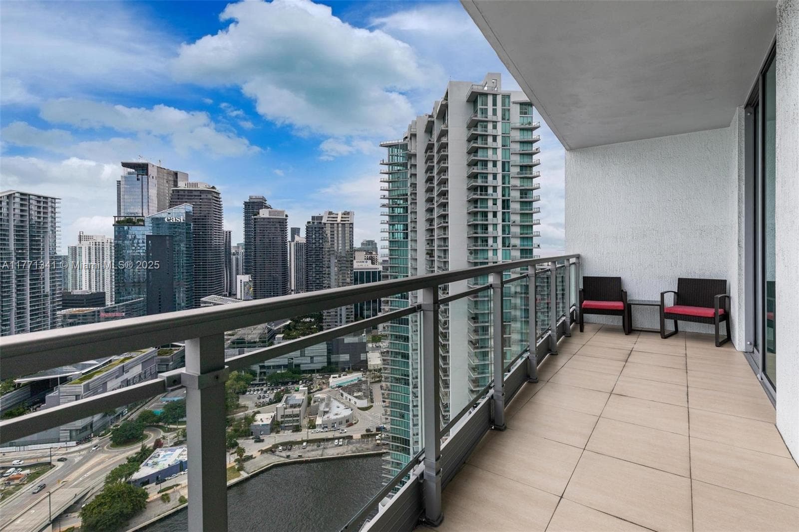 90 SW 3rd St # 4103, Miami, FL 33130 — zdjęcie 5