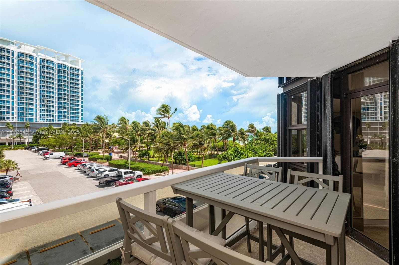6423 Collins Ave # 309, Miami Beach, FL 33141 — zdjęcie 2