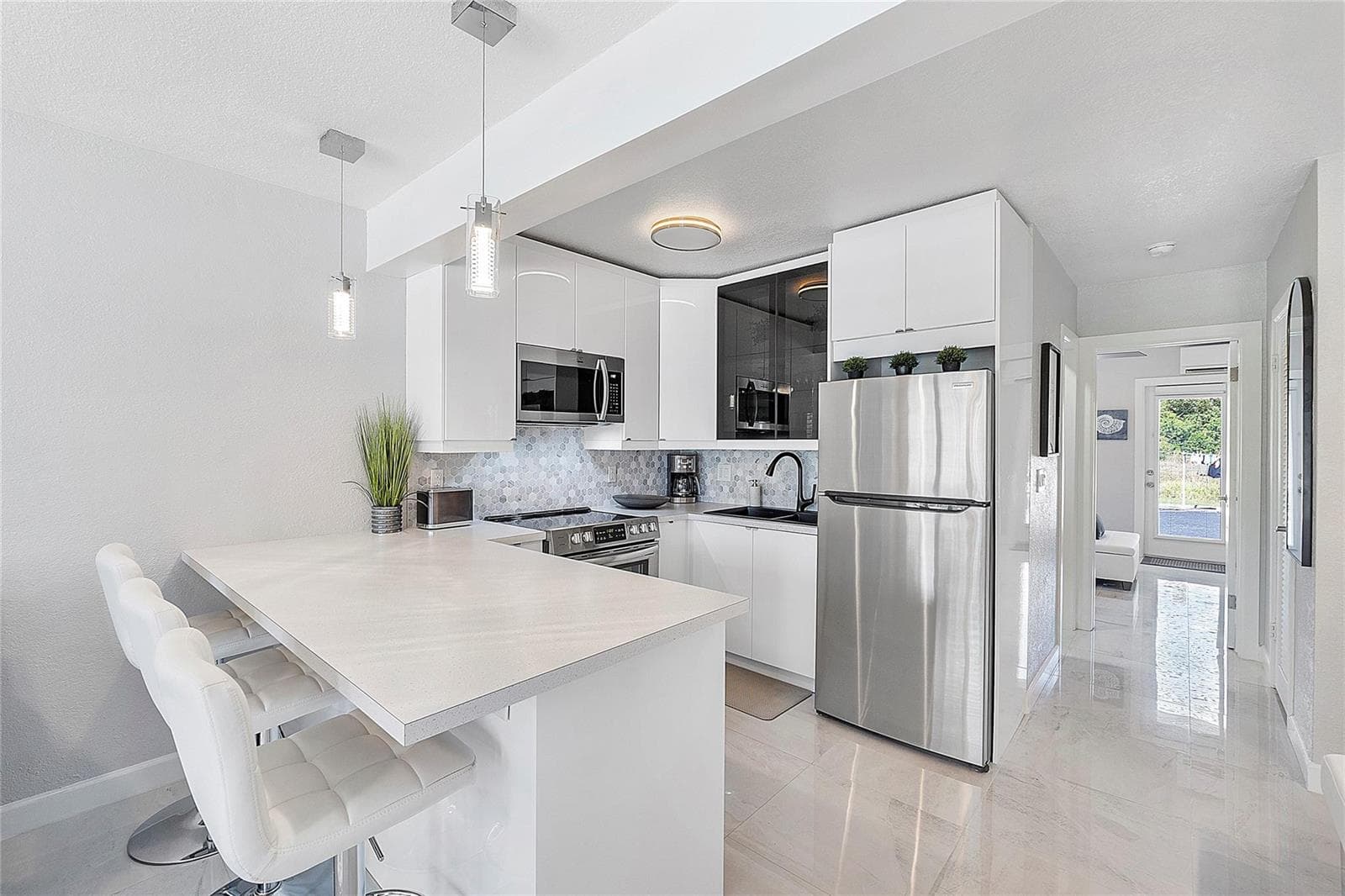 500 Layne Boulevard # 6, Hallandale Beach, FL 33009 — zdjęcie 4