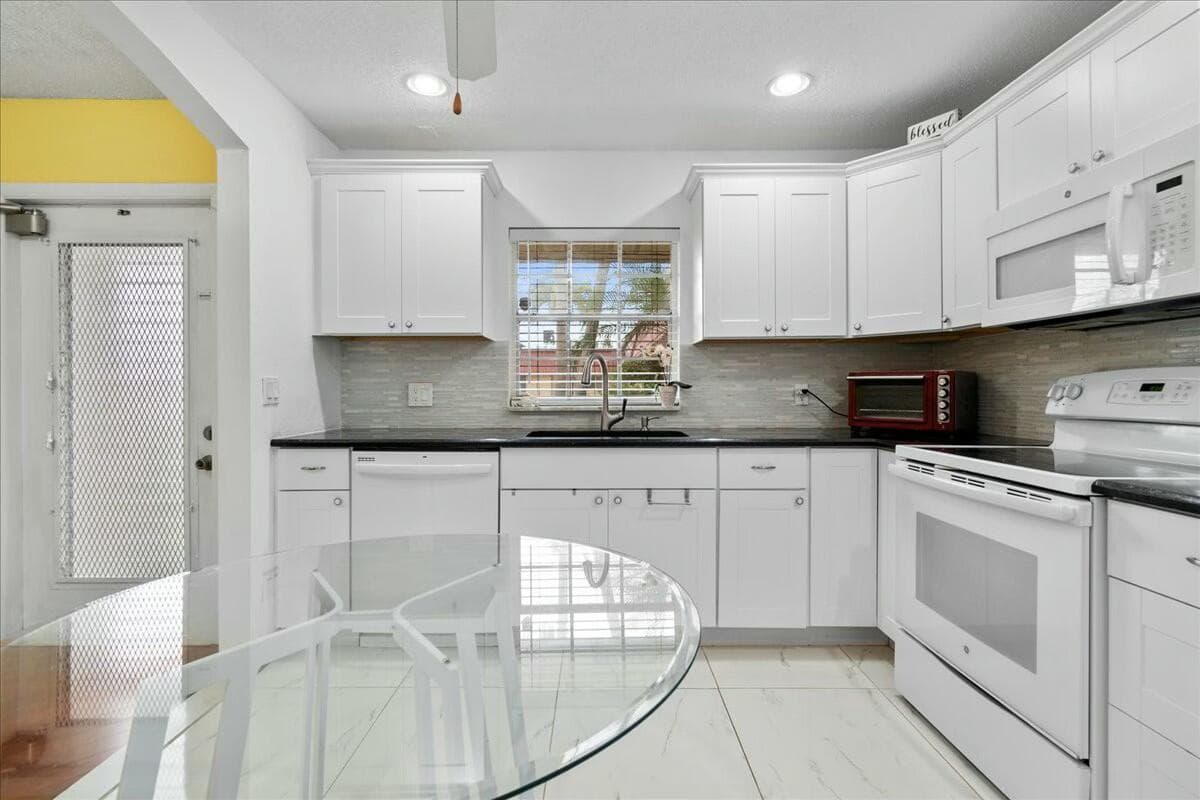 603 Laconia Circle, Lake Worth, FL 33467 — zdjęcie 3