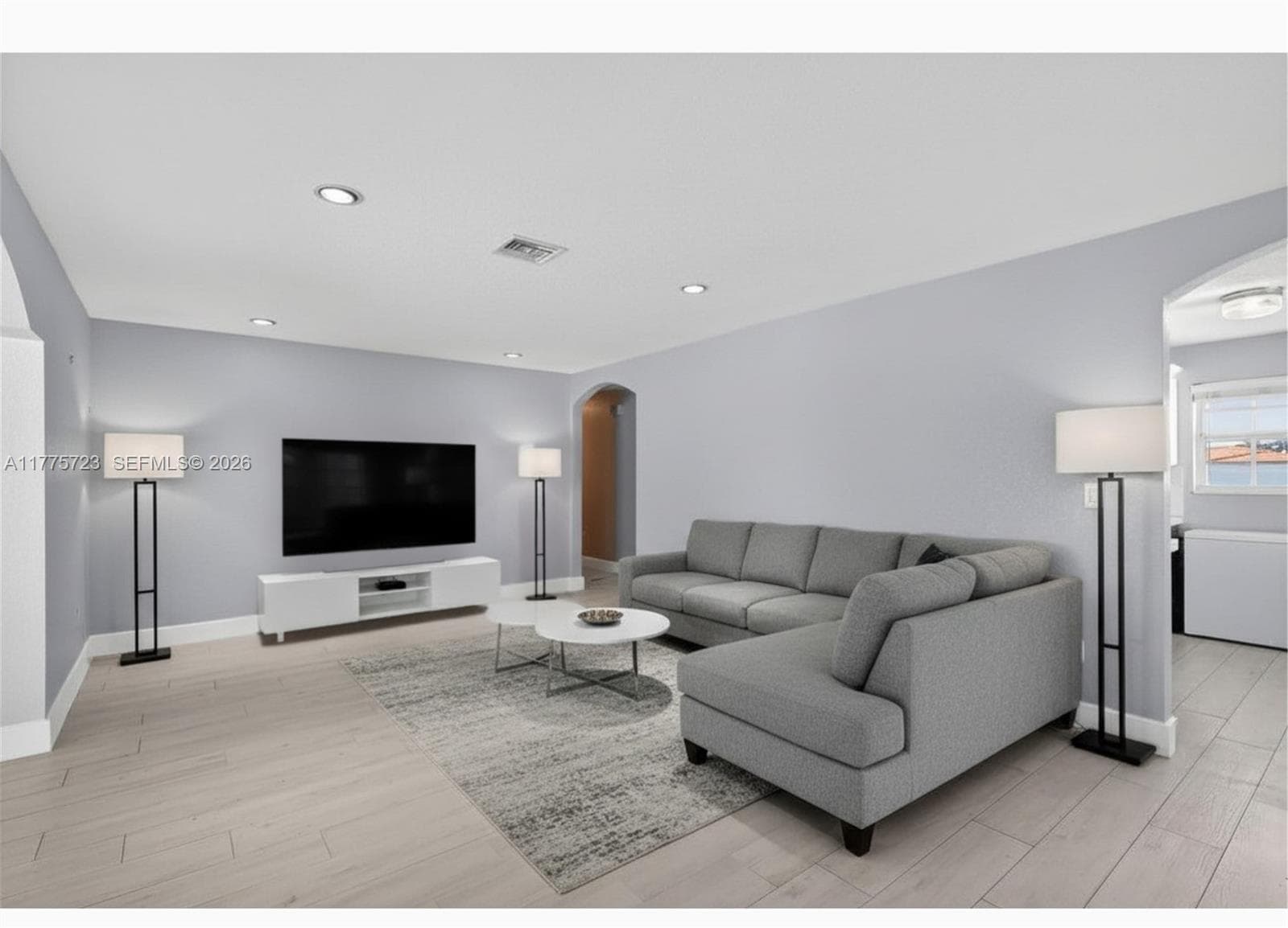217 SE 5th St, Dania Beach, FL 33004 — zdjęcie 3
