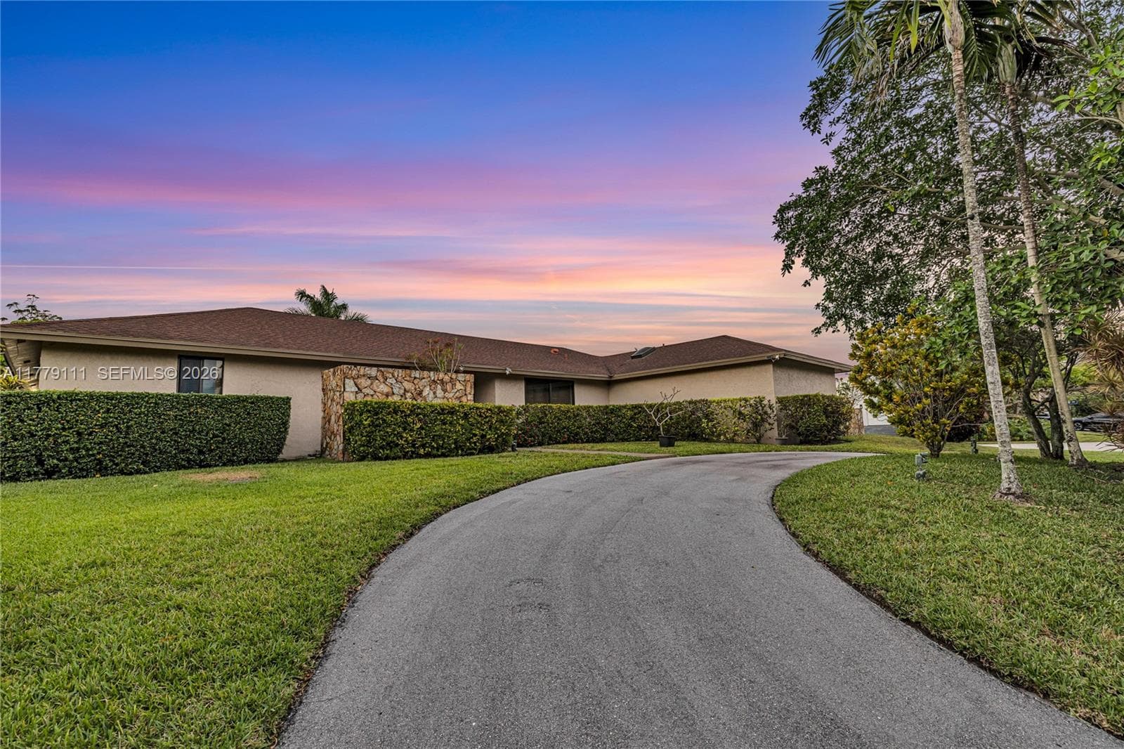 7801 SW 170th St, Palmetto Bay, FL 33157 — zdjęcie 2