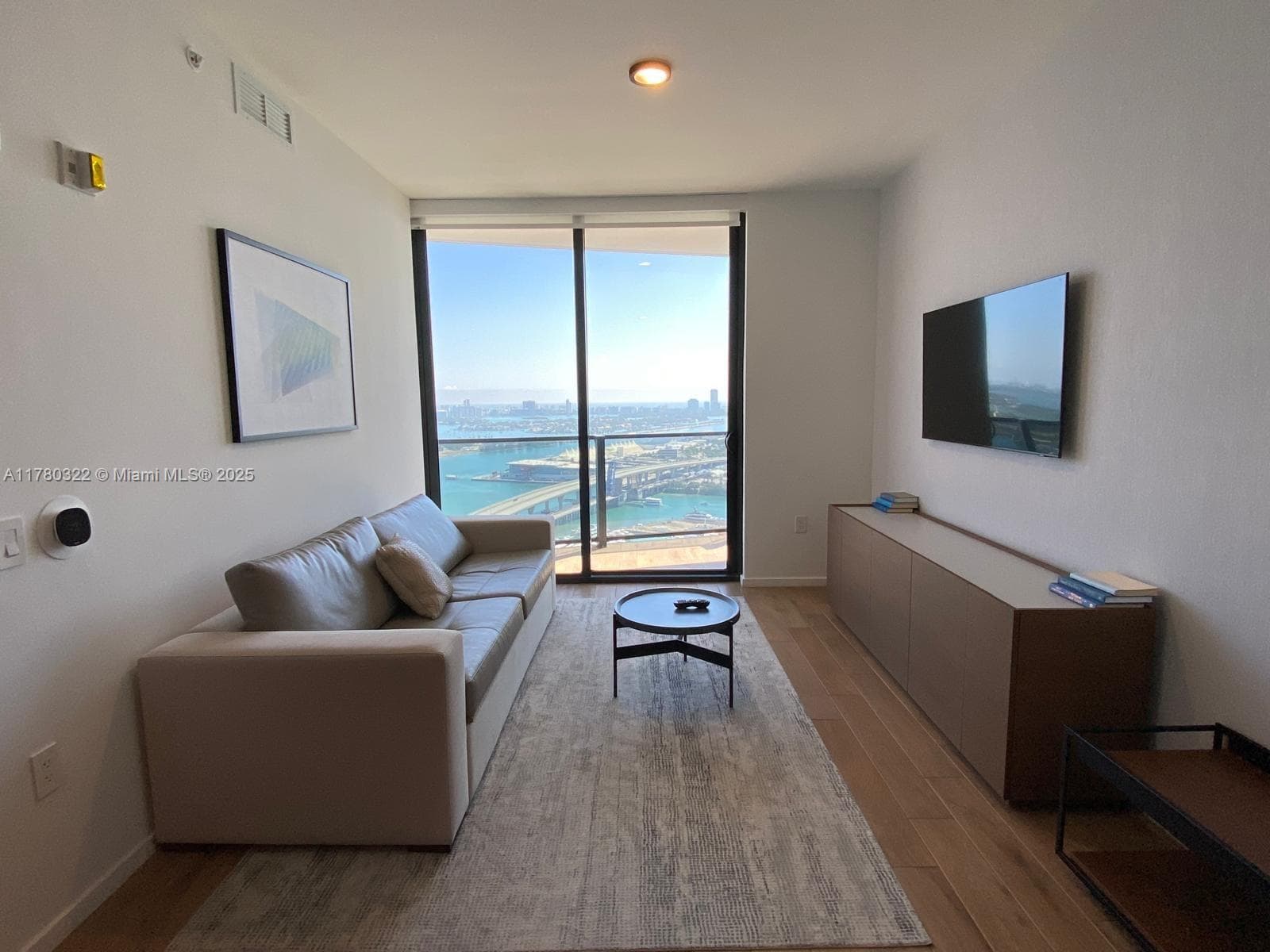 398 NE 5th St # 2910, Miami, FL 33132 — zdjęcie 2