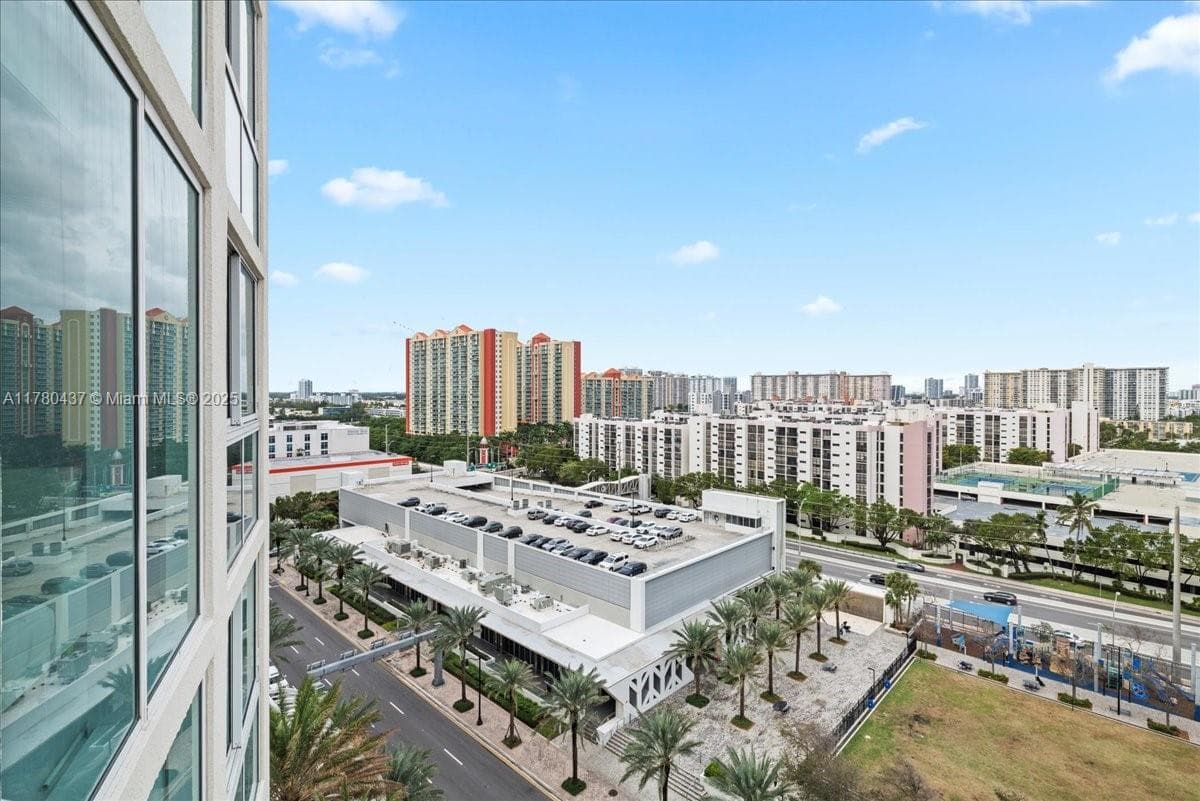 200 SUNNY ISLE BL # 2-1202, Sunny Isles Beach, FL 33160 — zdjęcie 4