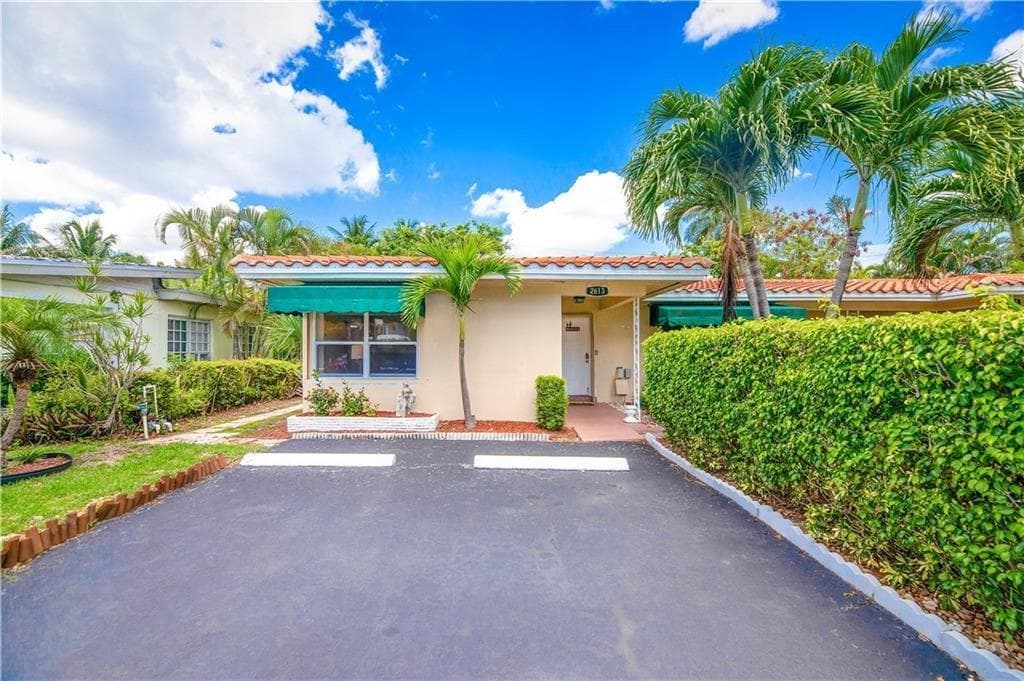 2613-2615 NE 33rd Avenue, Fort Lauderdale, FL 33308 — zdjęcie 3