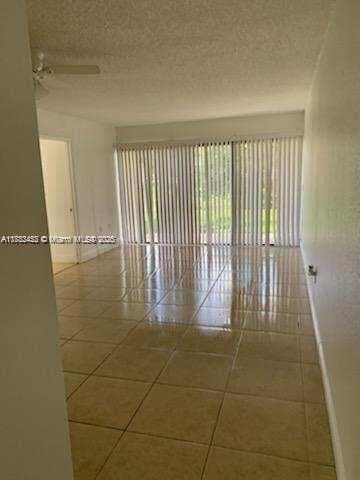 1522 Lake Crystal Dr # B, West Palm Beach, FL 33411 — zdjęcie 2