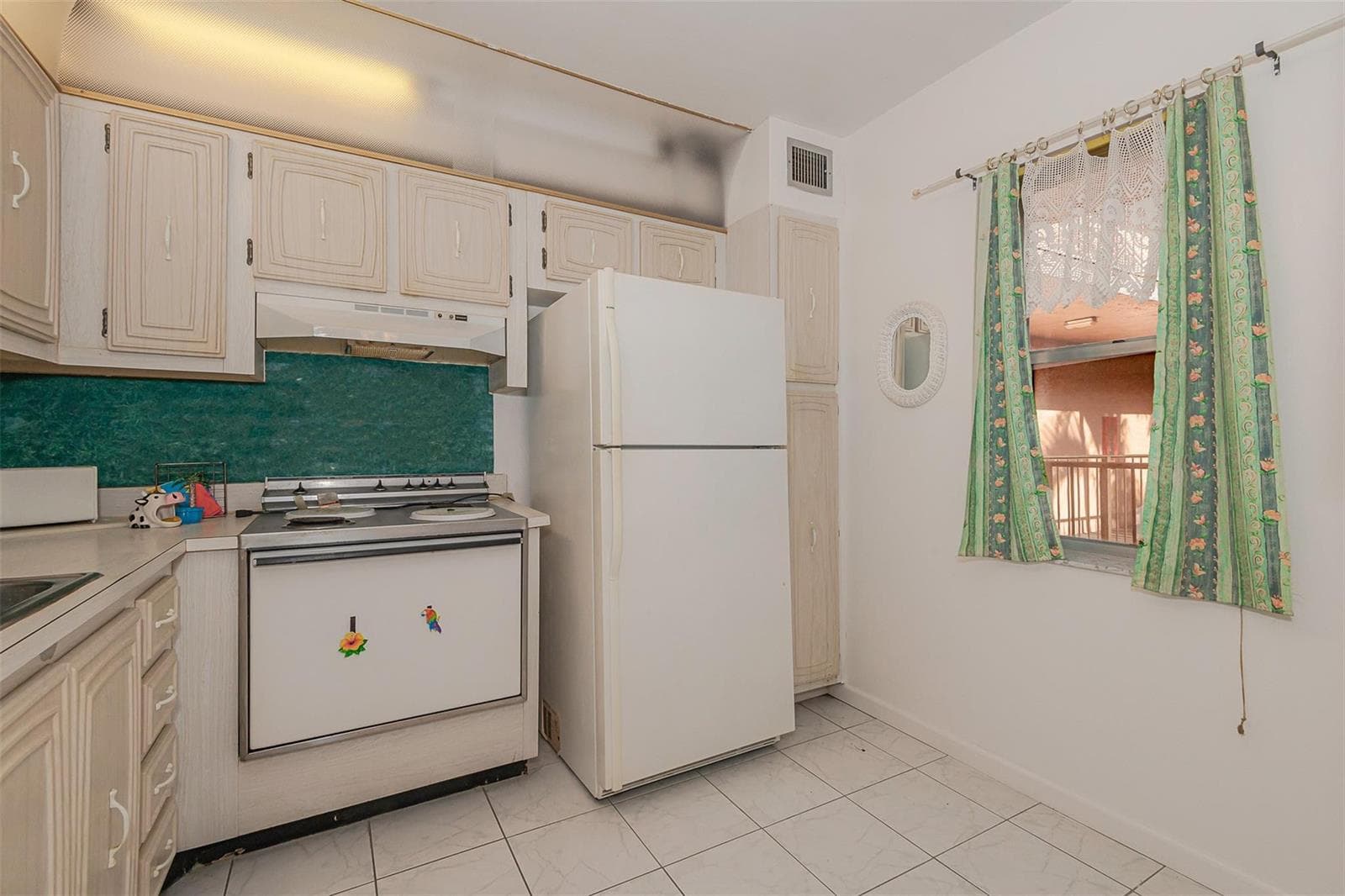 2861 Somerset Drive # 317, Lauderdale Lakes, FL 33311 — zdjęcie 2