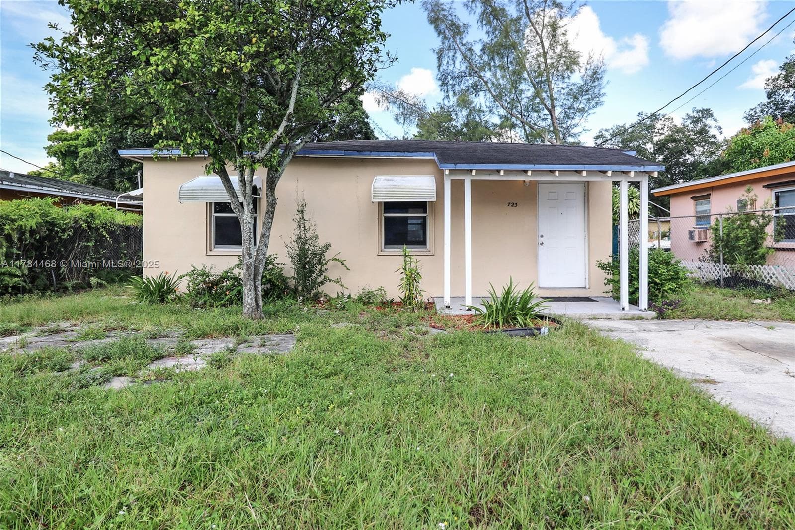 723 NW 15th Way, Fort Lauderdale, FL 33311