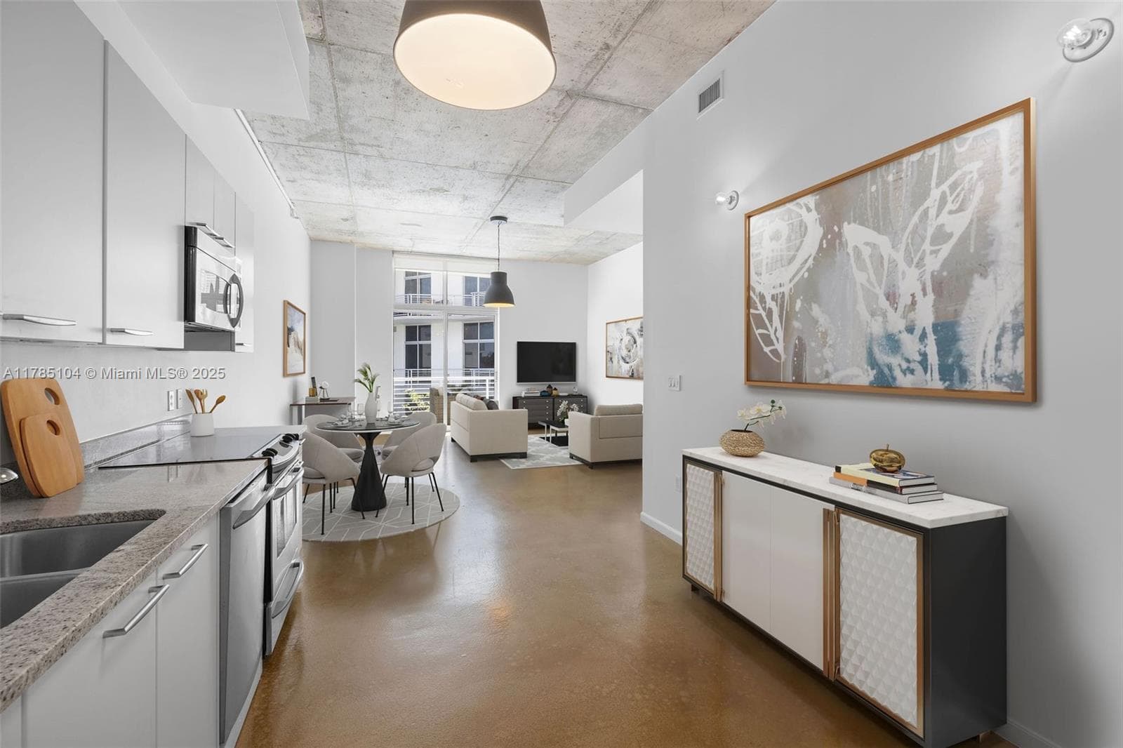 2001 Meridian Ave # 412, Miami Beach, FL 33139 — zdjęcie 3