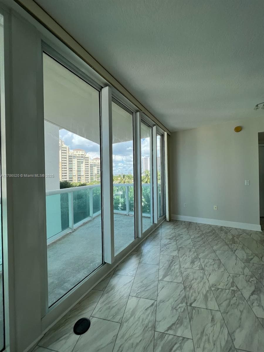 3370 Hidden Bay Dr # 610, Aventura, FL 33180 — zdjęcie 2