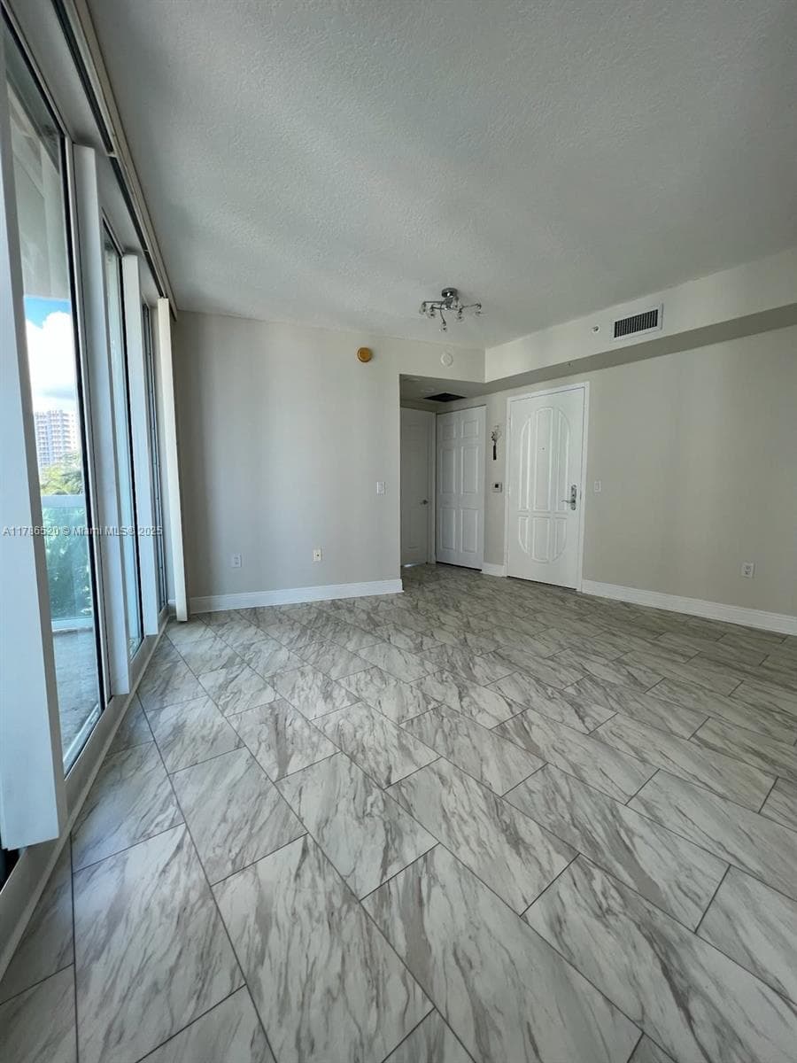 3370 Hidden Bay Dr # 610, Aventura, FL 33180 — zdjęcie 3